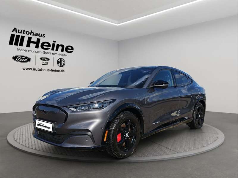 Ford Mustang Mach-E AWD Ext.Range +TECHNO-P. 2+ - mit KI generiert/bearbeitet