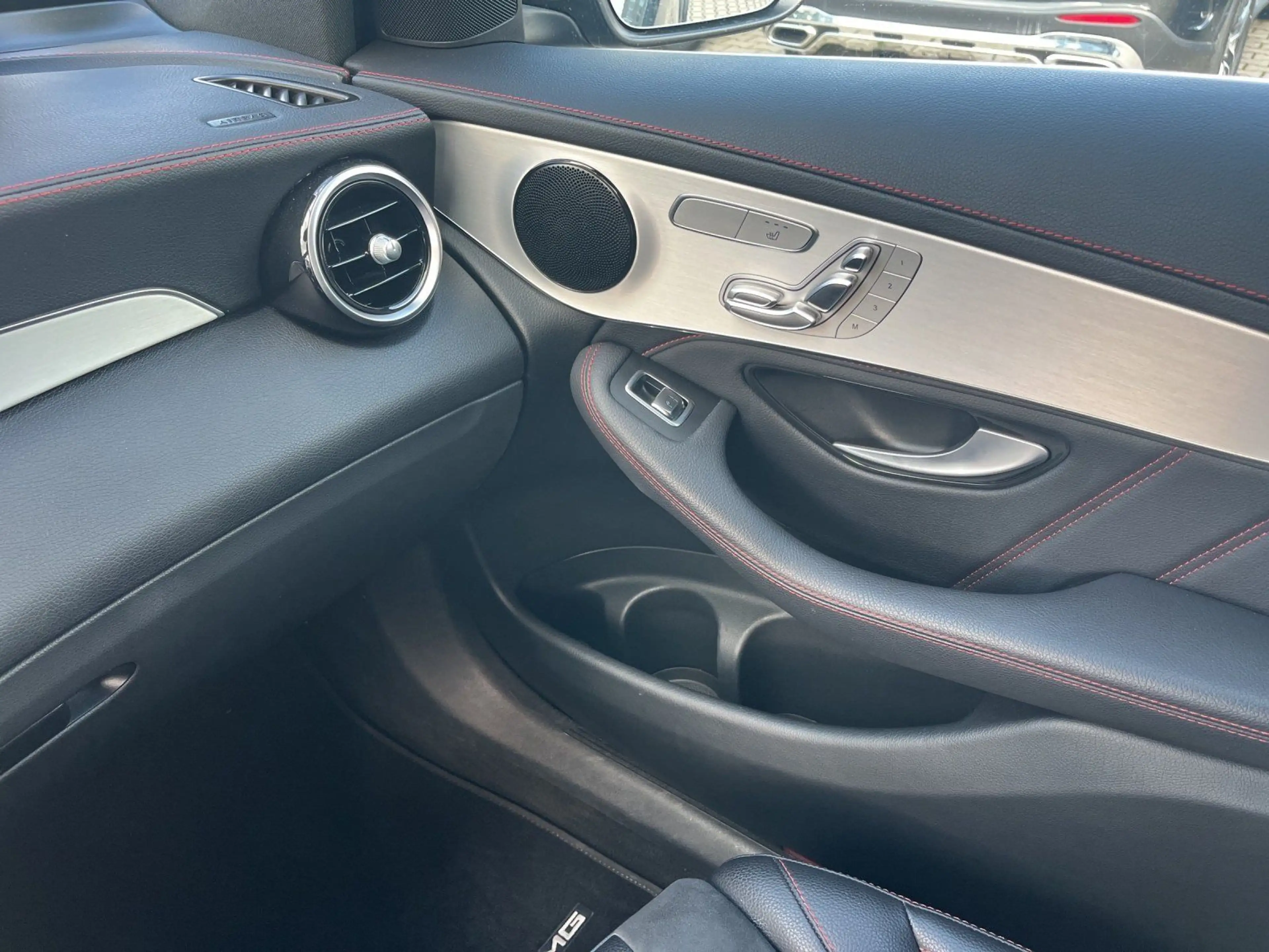 Mercedes-Benz GLC 43 AMG 4M FAHRASSI+AHK+MBEAM+PERF-AGA+MEMORY — photo 10