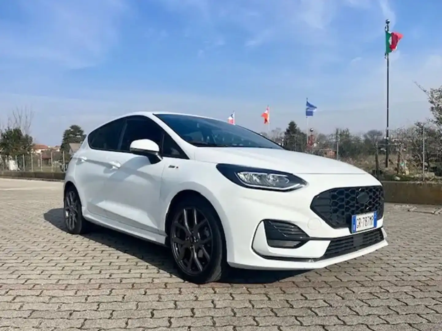 Ford Fiesta Fiesta 5p 1.0 ecoboost h ST-Line 125cv bijela - 2