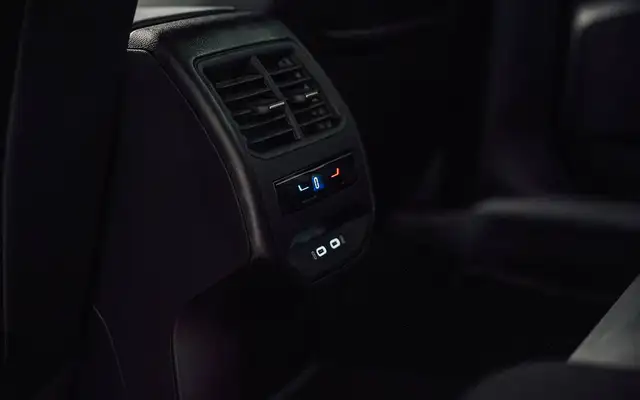 Cupra Formentor view 9