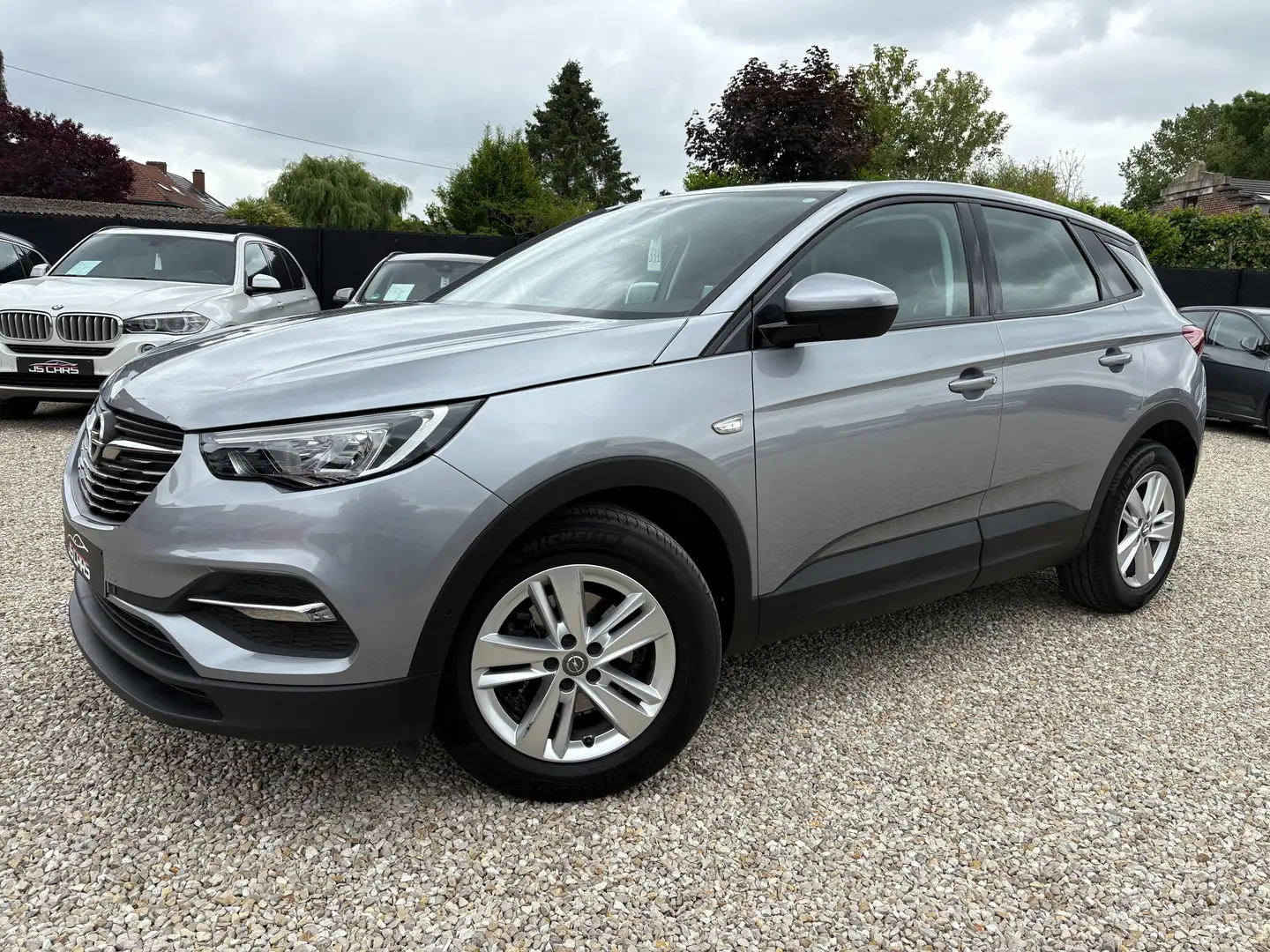 Opel Grandland X 1.5 Turbo D*TVA*1er PROP*CAMERA*NAVI*LINE ASSIST* Grijs - 2