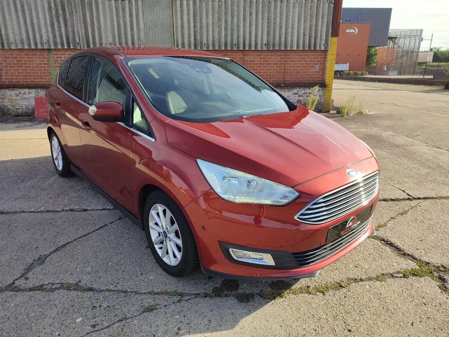 Ford C-Max 1.6 TDCI 115 FAP S&S Business Nav Rouge - 2