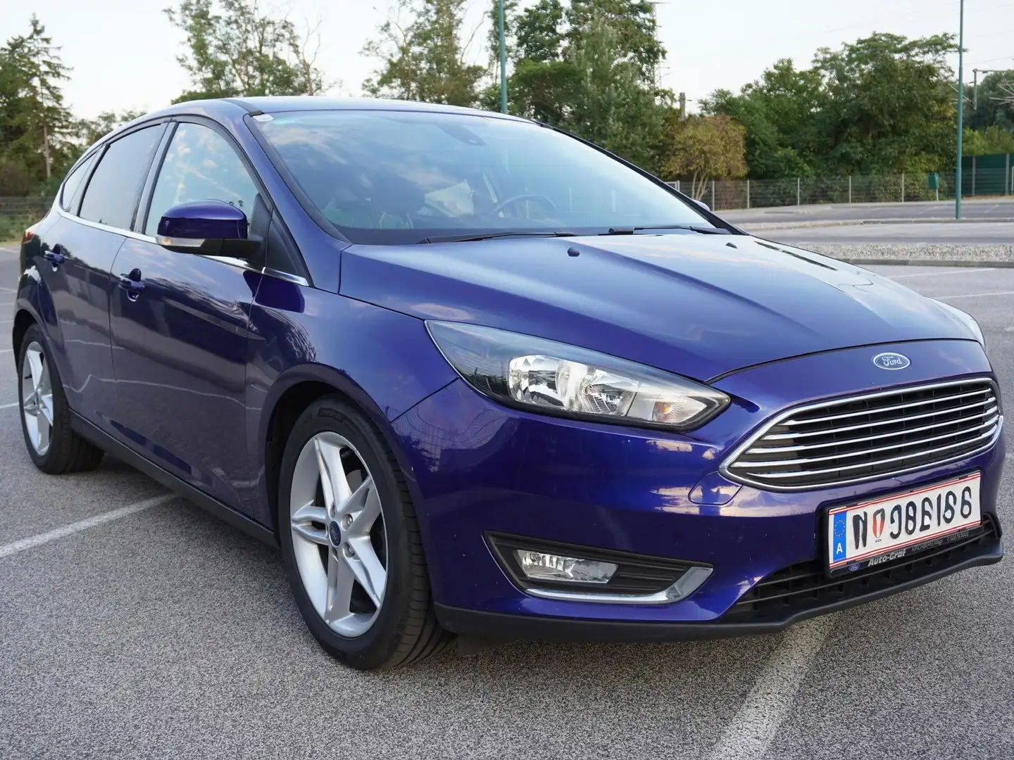 Ford Focus Titanium Blau - 2