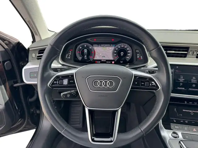 Audi A6 view 13