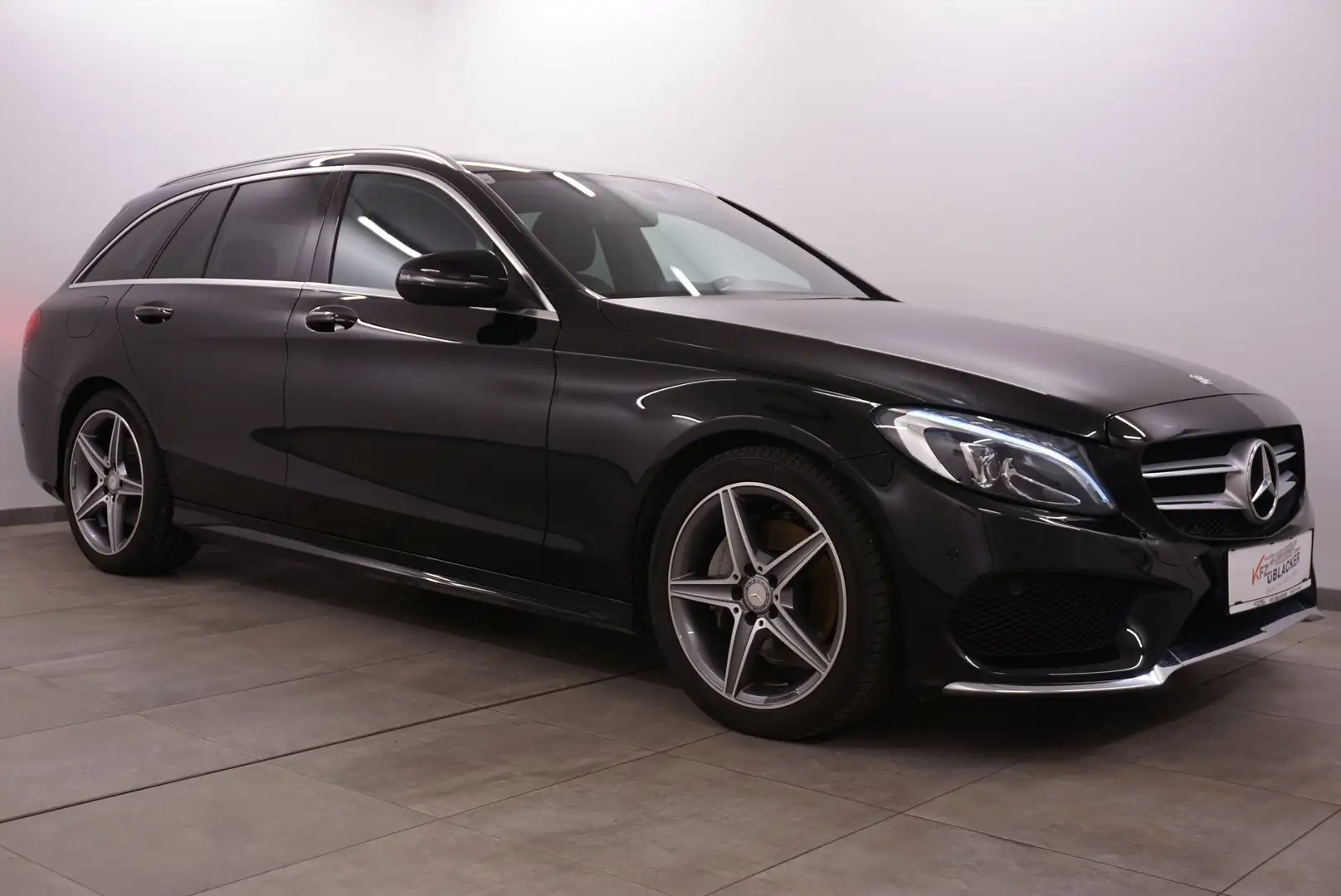 Mercedes-Benz C 180 T BlueTec// AMG Paket // Anhängervorrichtung// Schwarz - 1