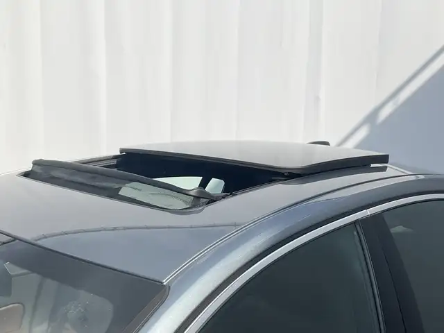 Volvo S60 view 4