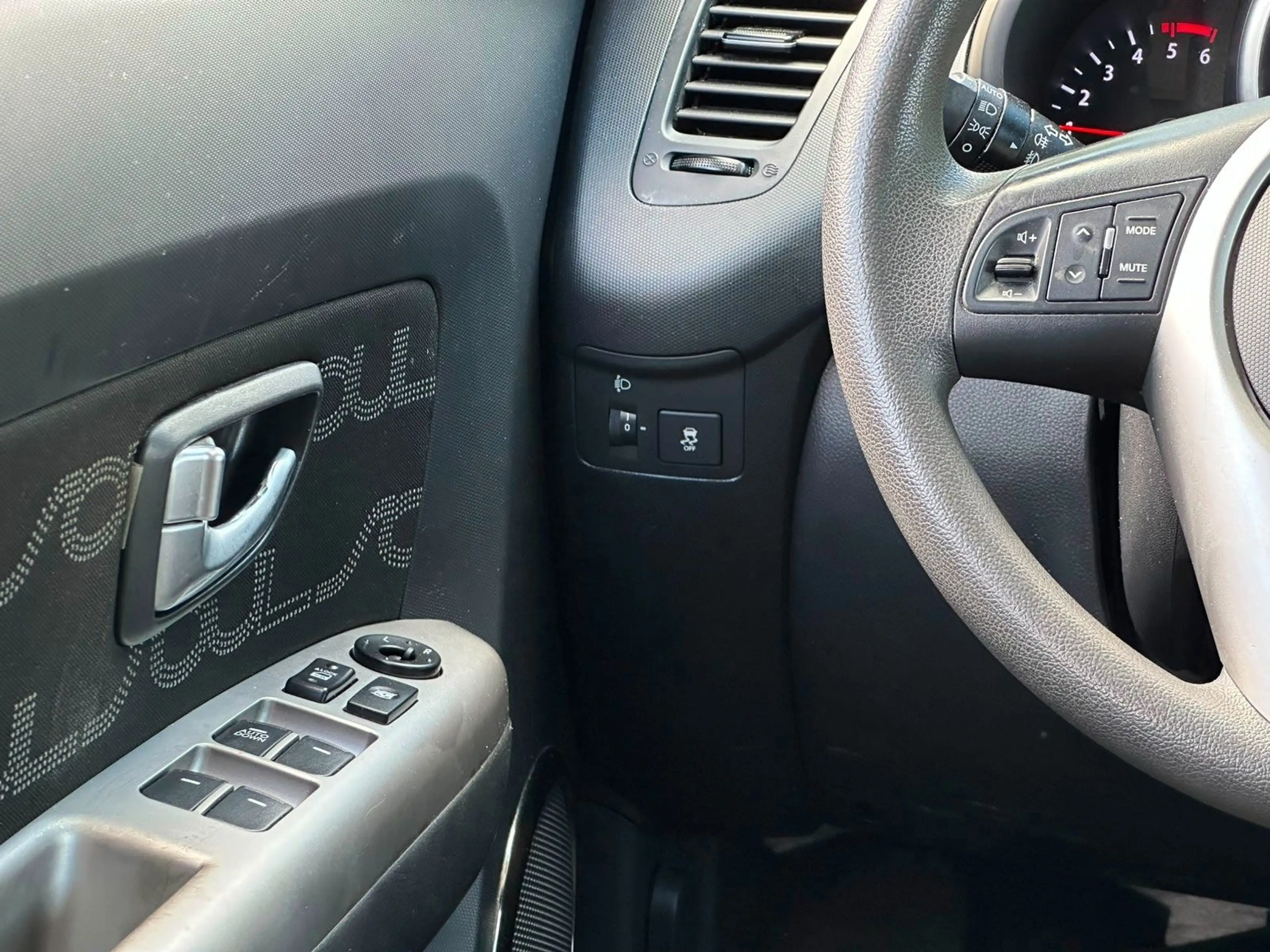 Kia Soul Soul Edition 7 1. Hand. Automatik. SHZ. BT — photo 12