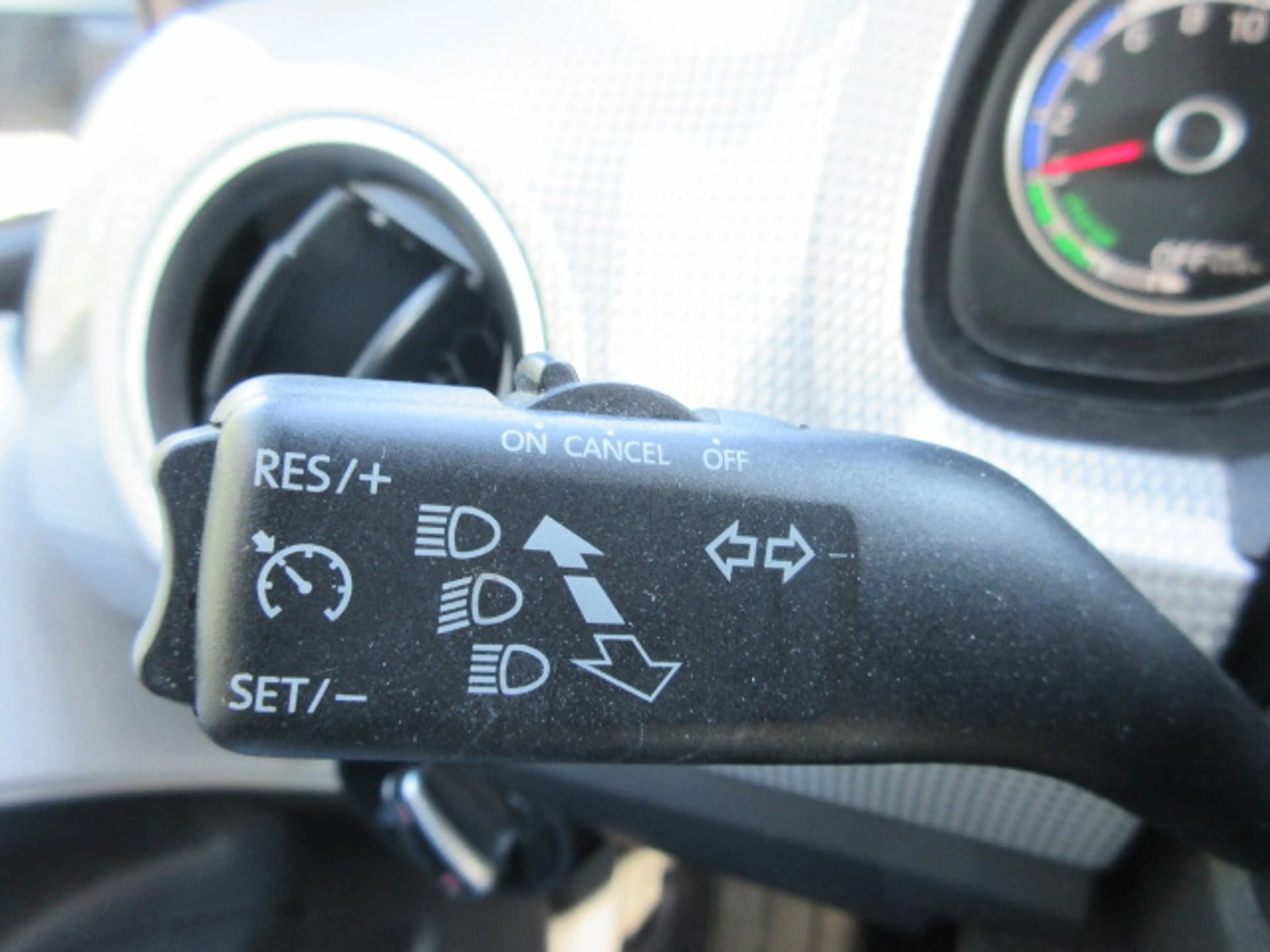 Volkswagen e-up! Style "Plus" Automatik NAVIV. KAMERA GRA ALU APS SITZHEIZUNG CLIMATRONIC — photo 9