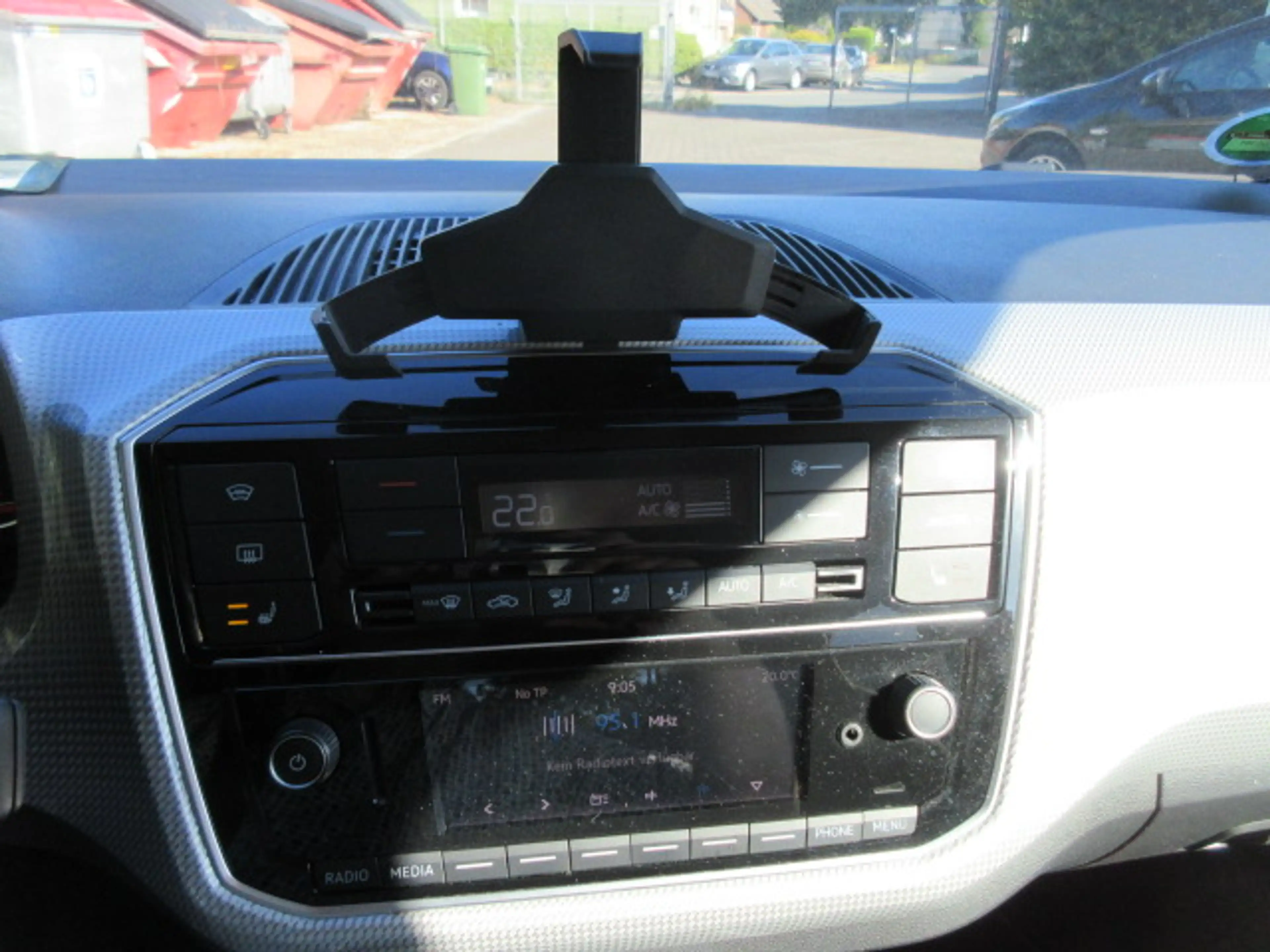 Volkswagen e-up! Style "Plus" Automatik NAVIV. KAMERA GRA ALU APS SITZHEIZUNG CLIMATRONIC — photo 10