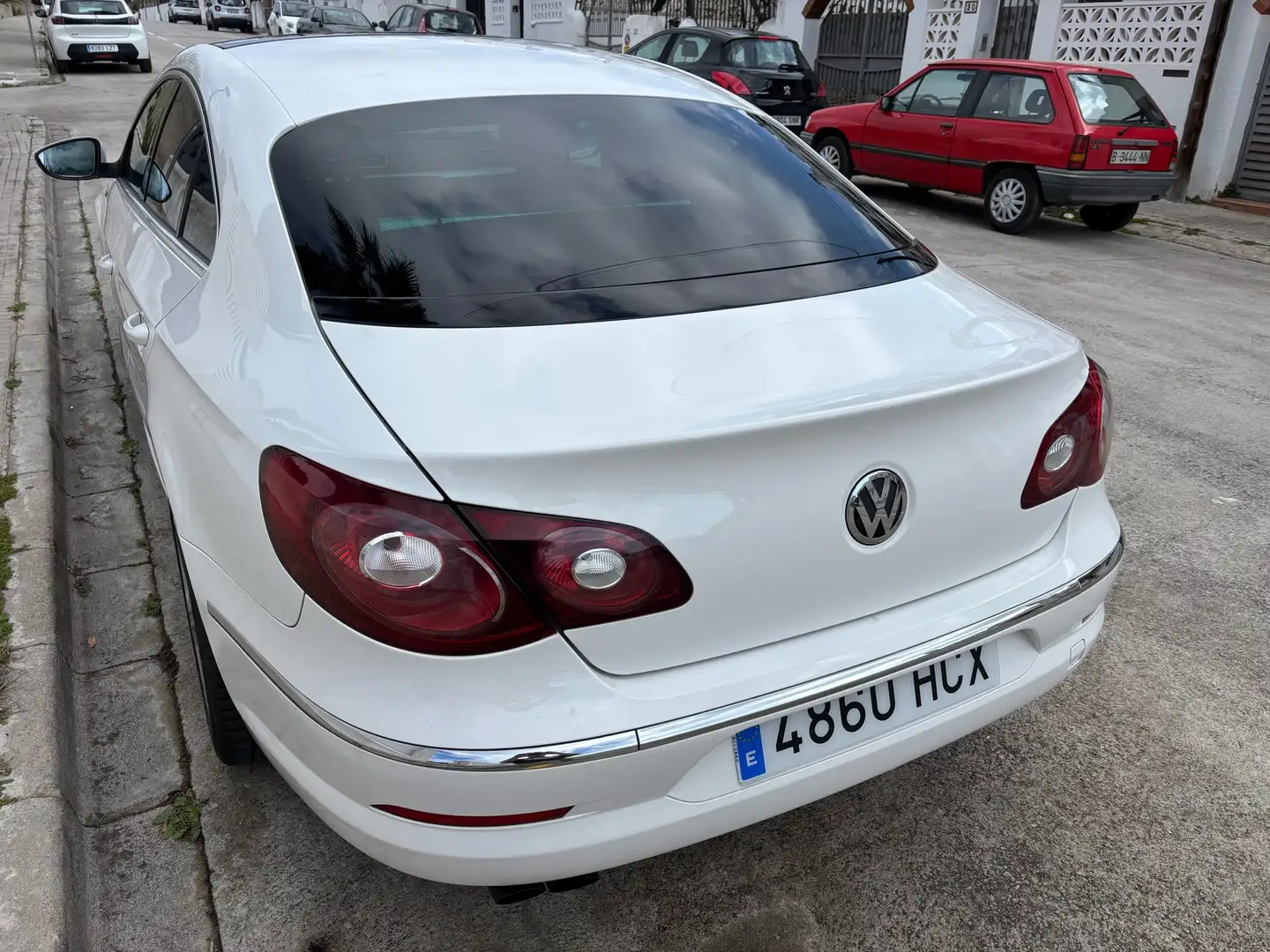 Volkswagen Passat CC 2.0TDI R Line 170 Blanco - 2
