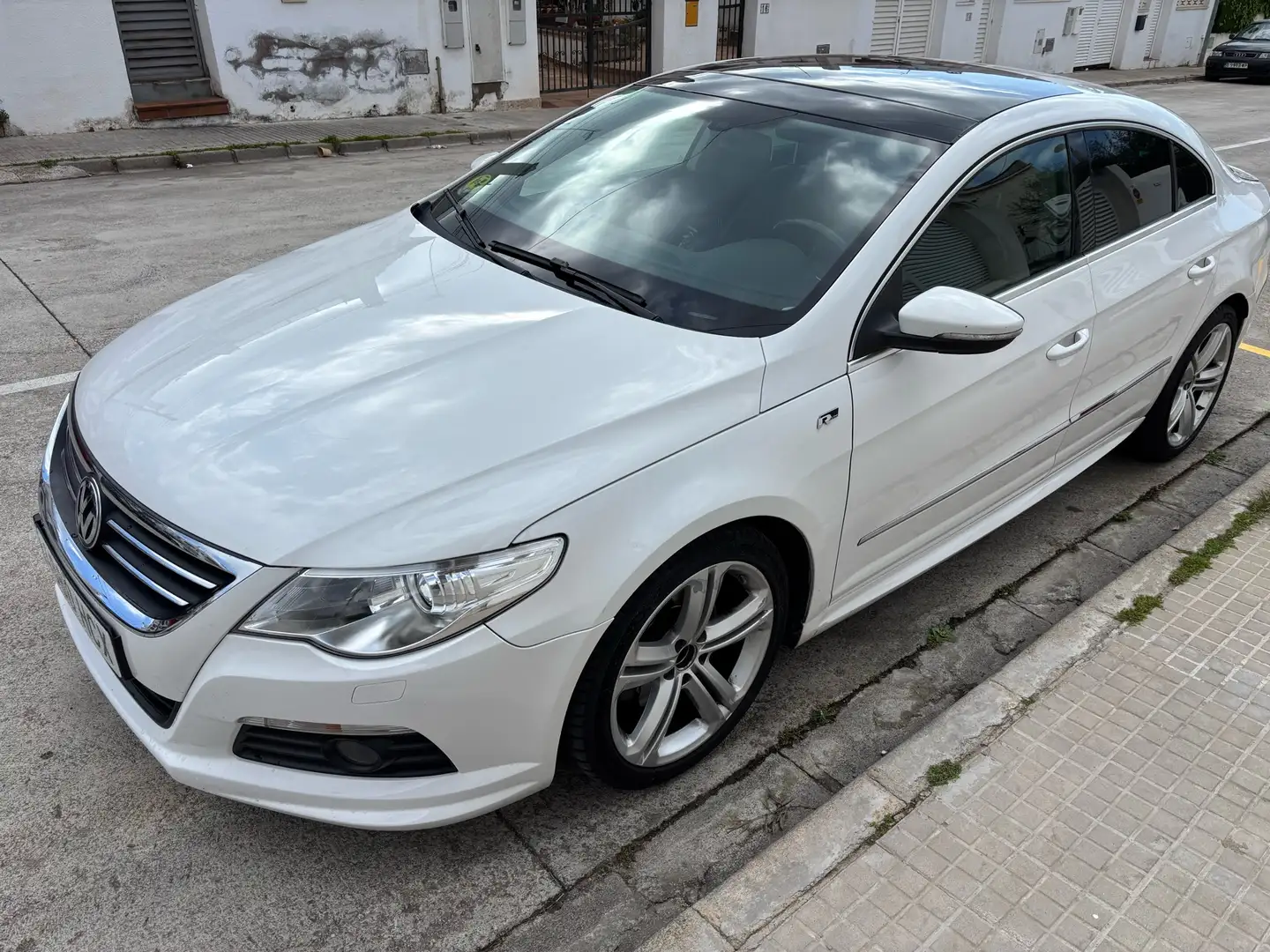 Volkswagen Passat CC 2.0TDI R Line 170 Blanco - 1