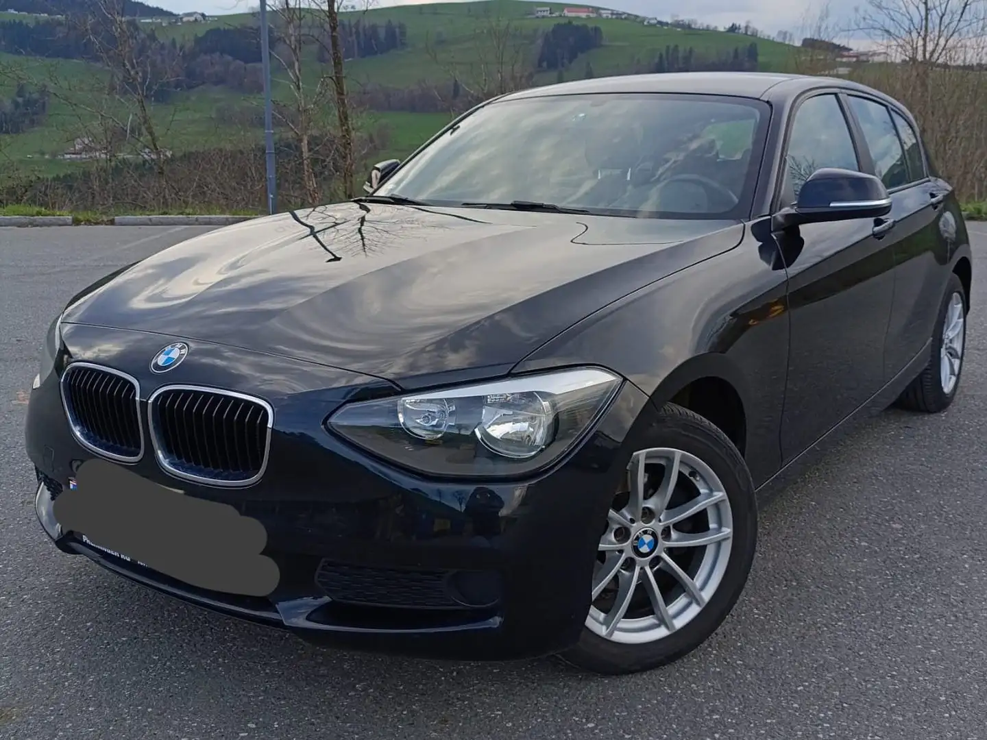 BMW 116 116i Schwarz - 1