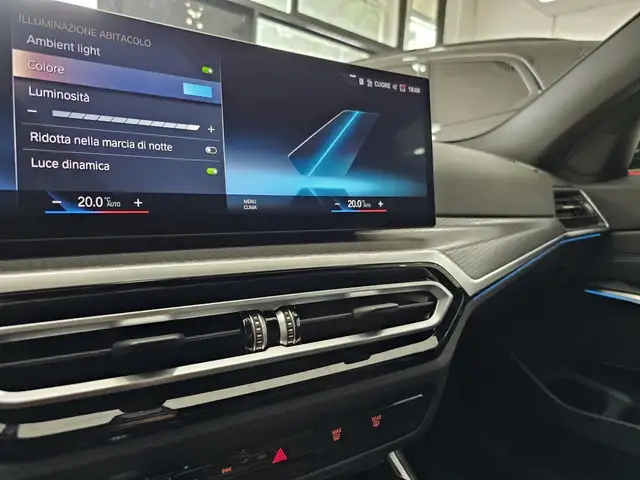 BMW 3 Series view 14