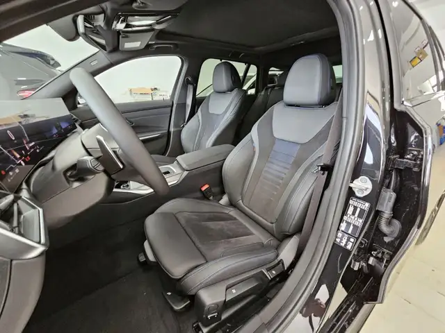 BMW 3 Series view 9