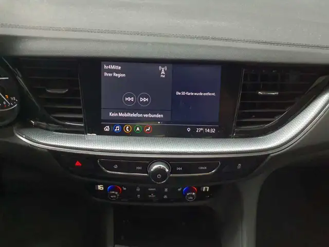 Opel Insignia view 6