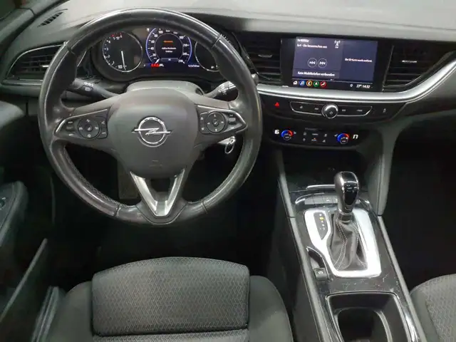 Opel Insignia view 5