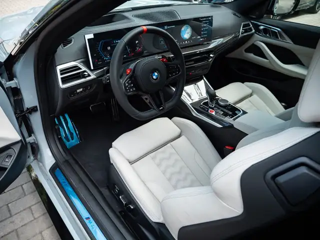 BMW M4 view 15