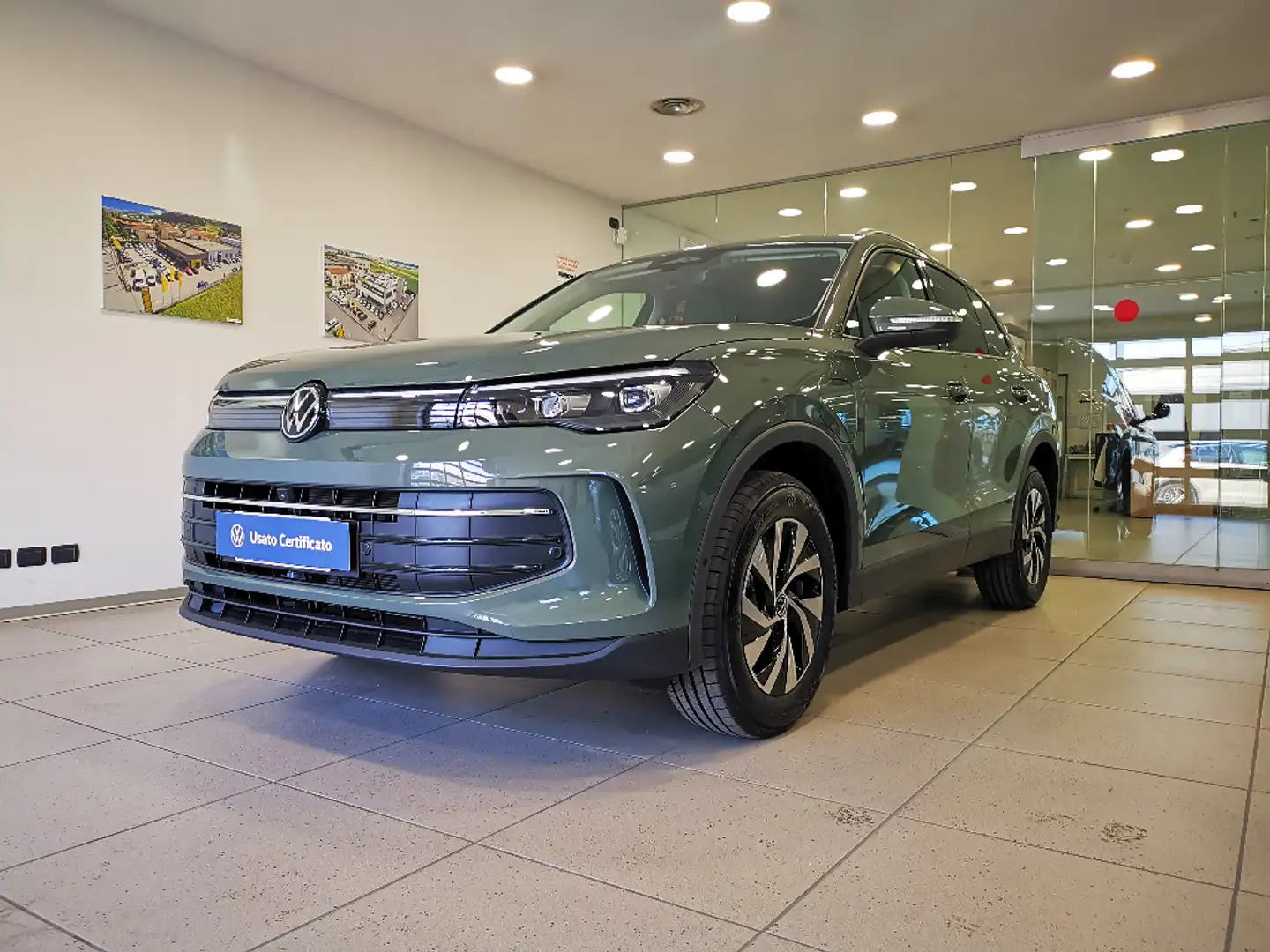 Volkswagen Tiguan Nuova Tiguan Edition Plus 1.5 TSI eHybrid 150 kW ( Verde - 1