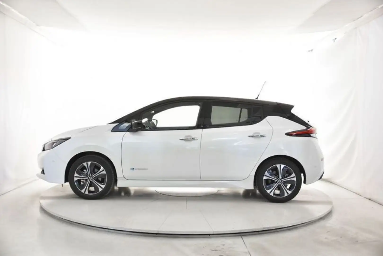 Nissan Leaf 62 kWh e+ Tekna Weiß - 2