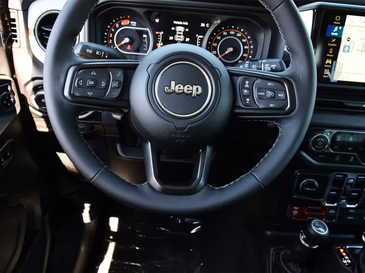 Jeep Wrangler снимка Jeep Wrangler