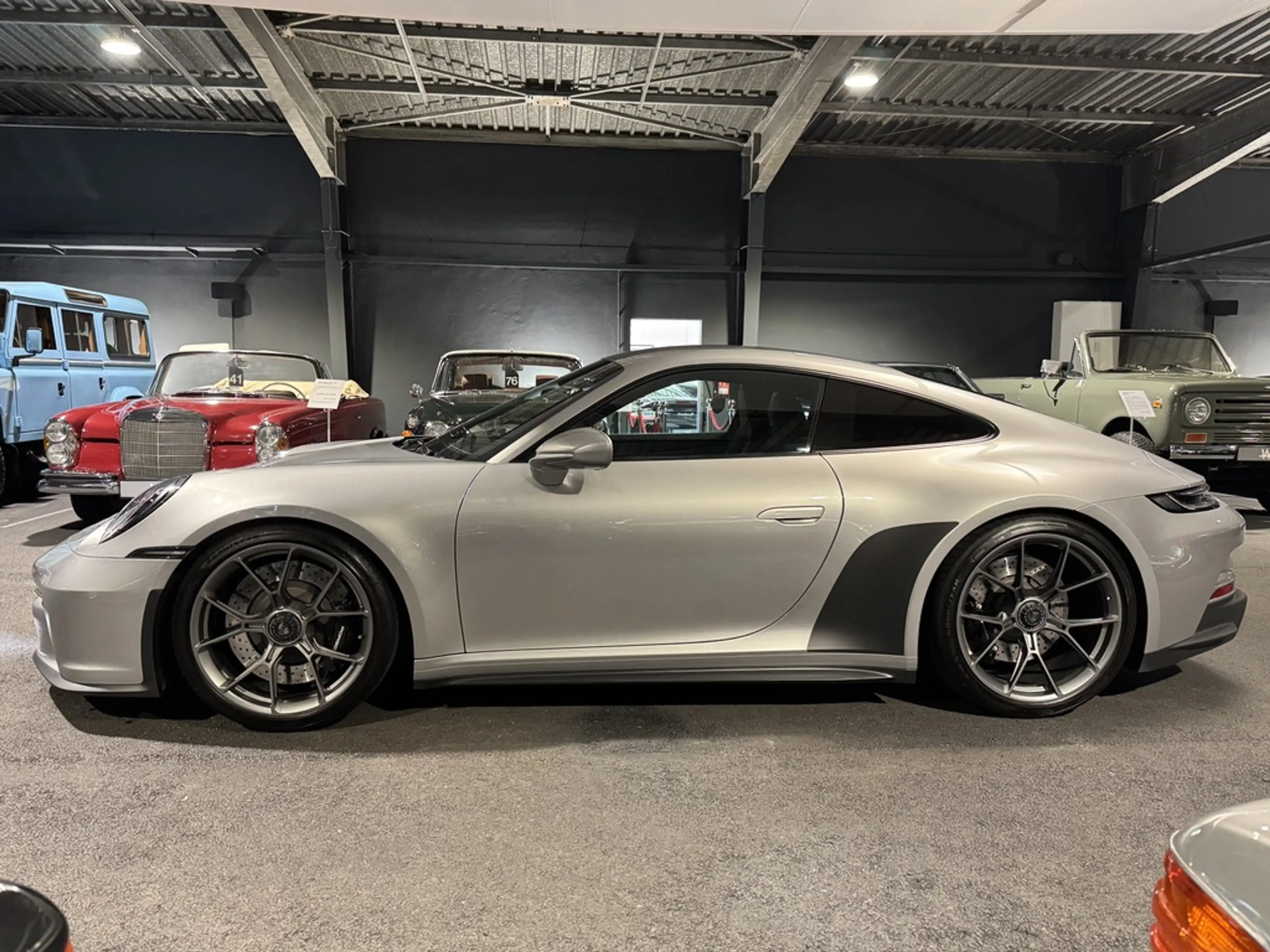 Porsche 992 GT3 Touring JW Zustand, PZ SH gepflegt, apporved — photo 5