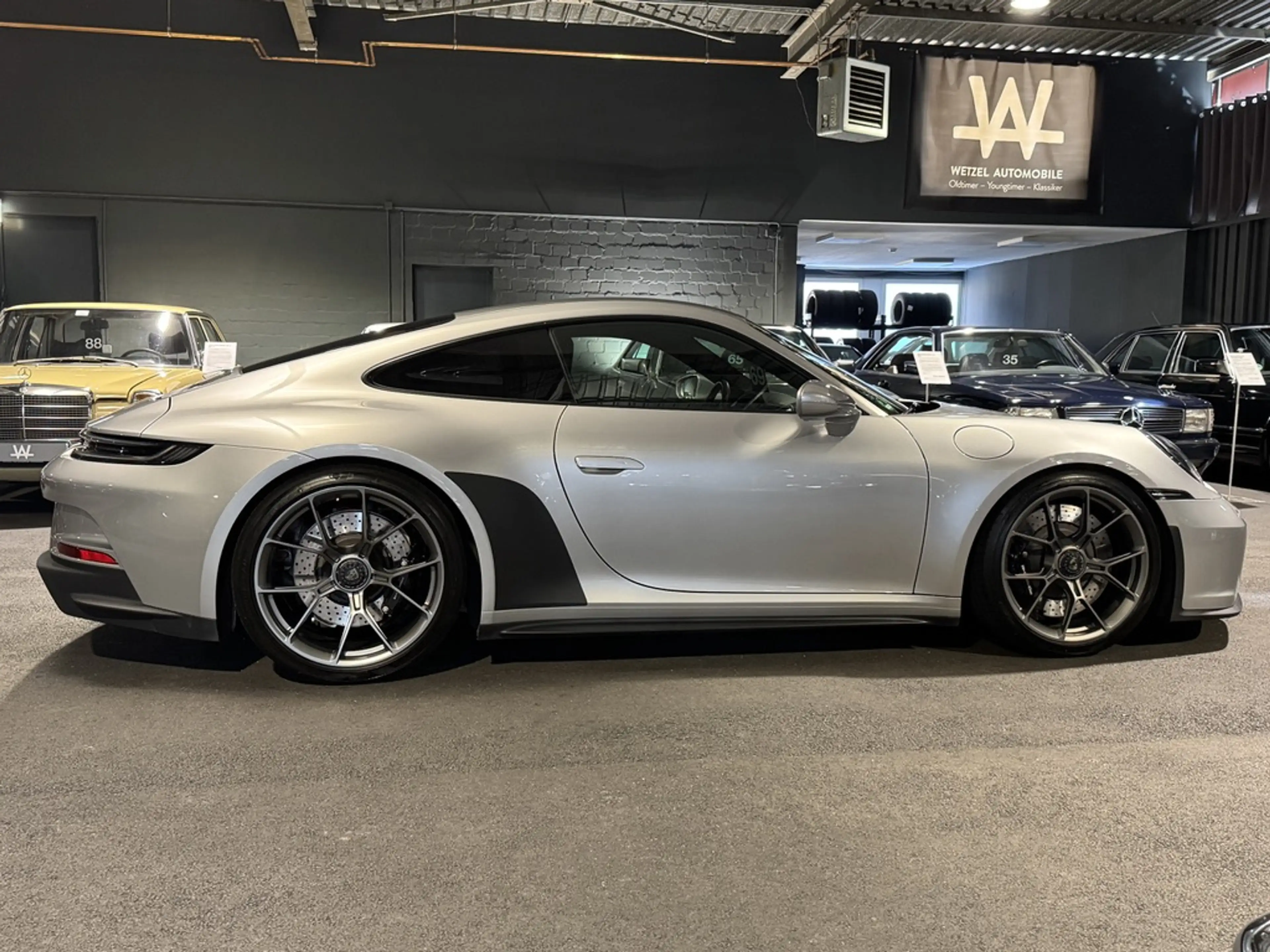 Porsche 992 GT3 Touring JW Zustand, PZ SH gepflegt, apporved — photo 9