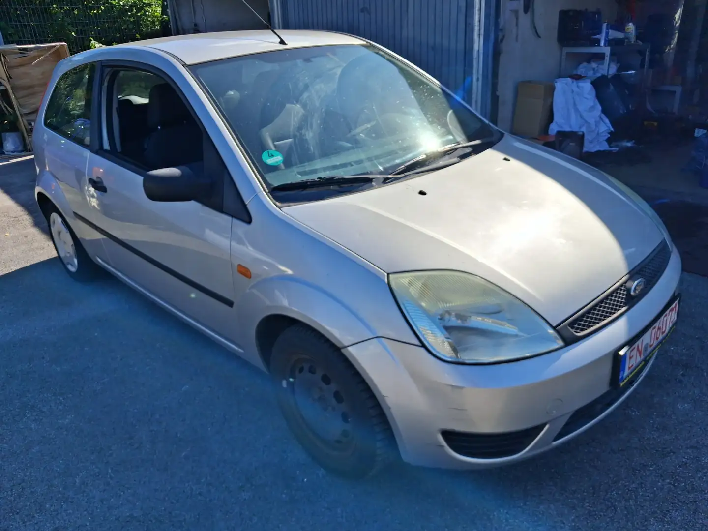 Ford Fiesta 1.3 Ambiente Gris - 1