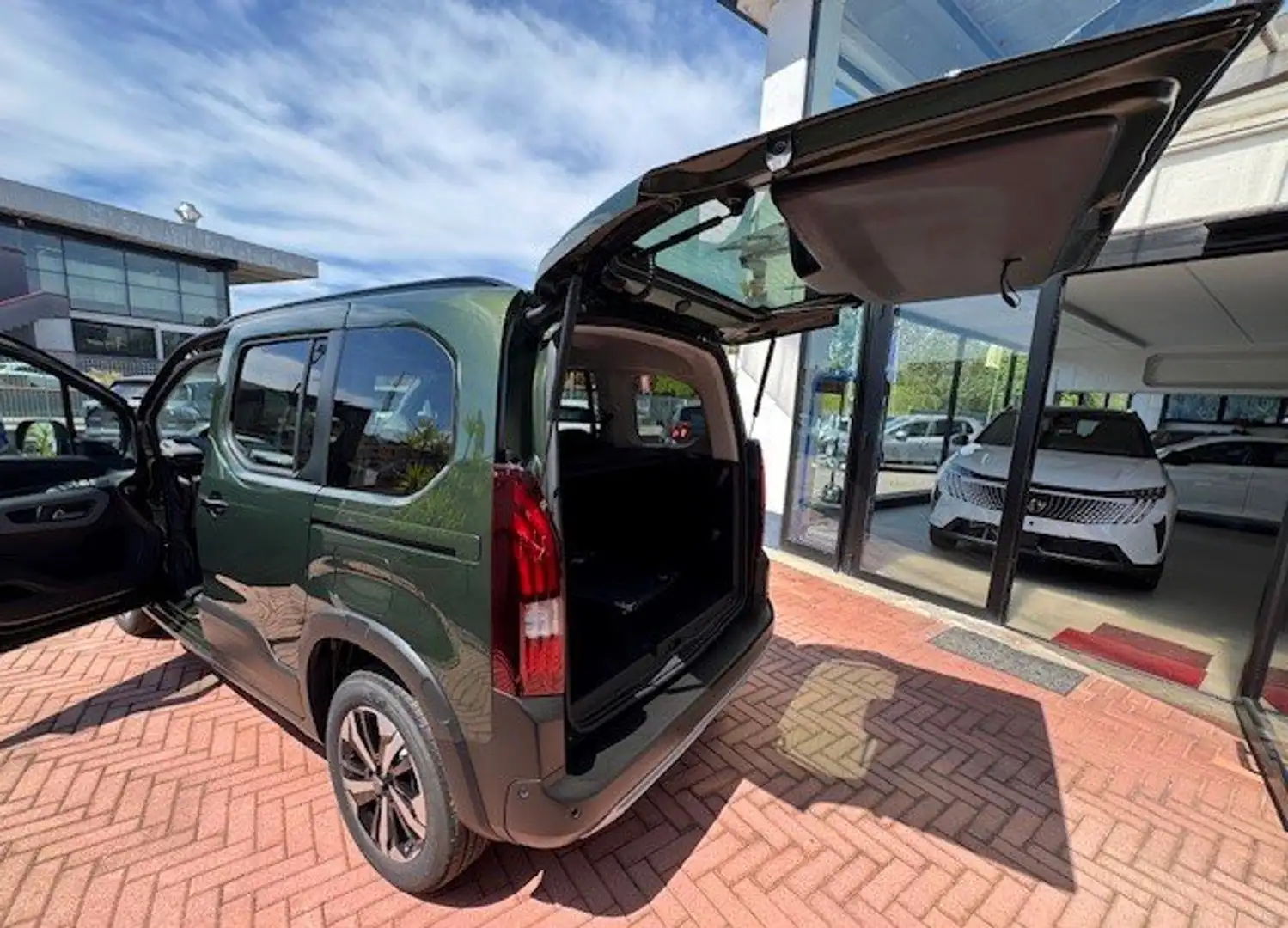 Peugeot Rifter GT 1.5 hdi eat8 Vert - 1