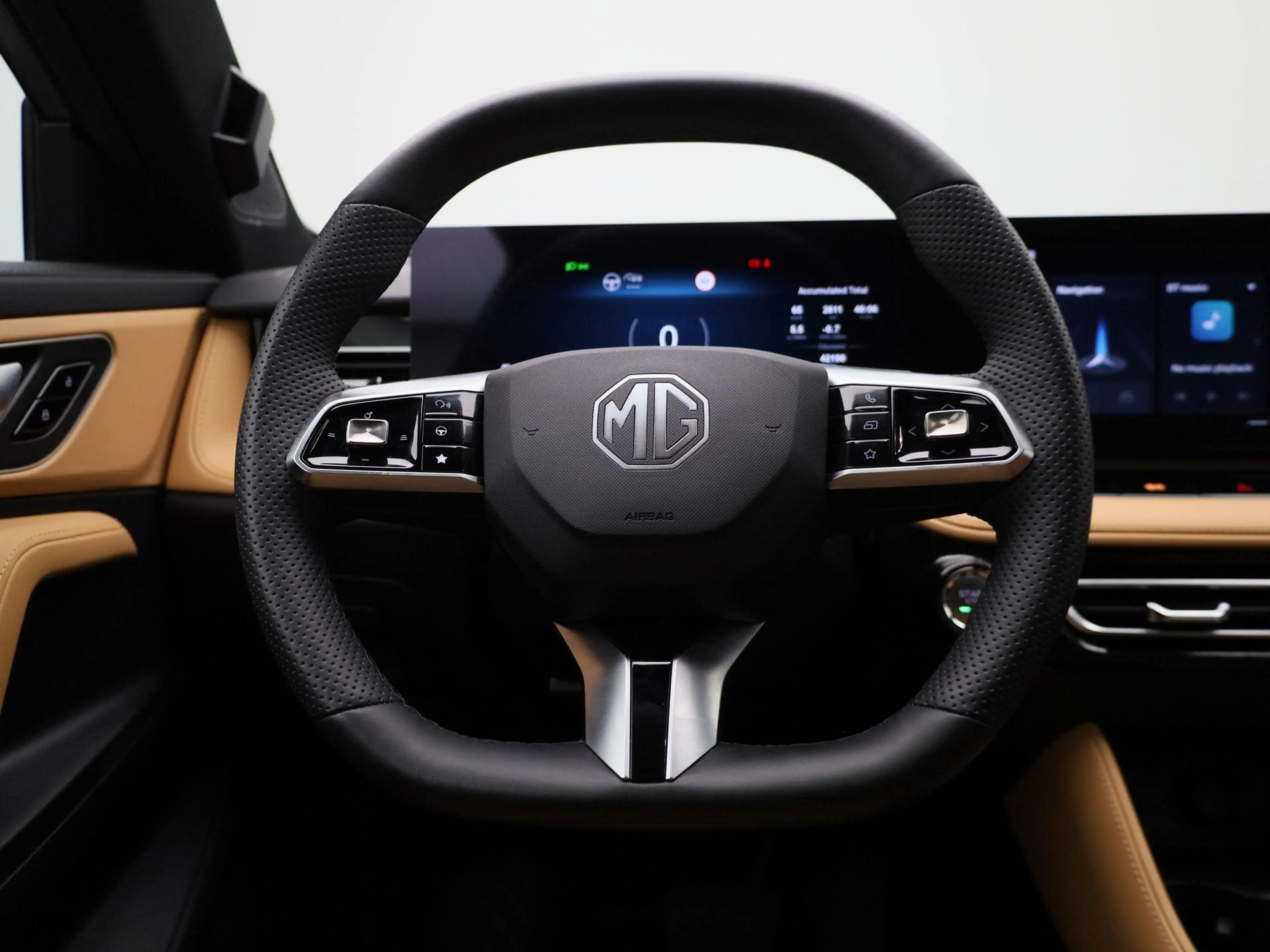 MG HS PHEV 1.5 Luxury — photo 7