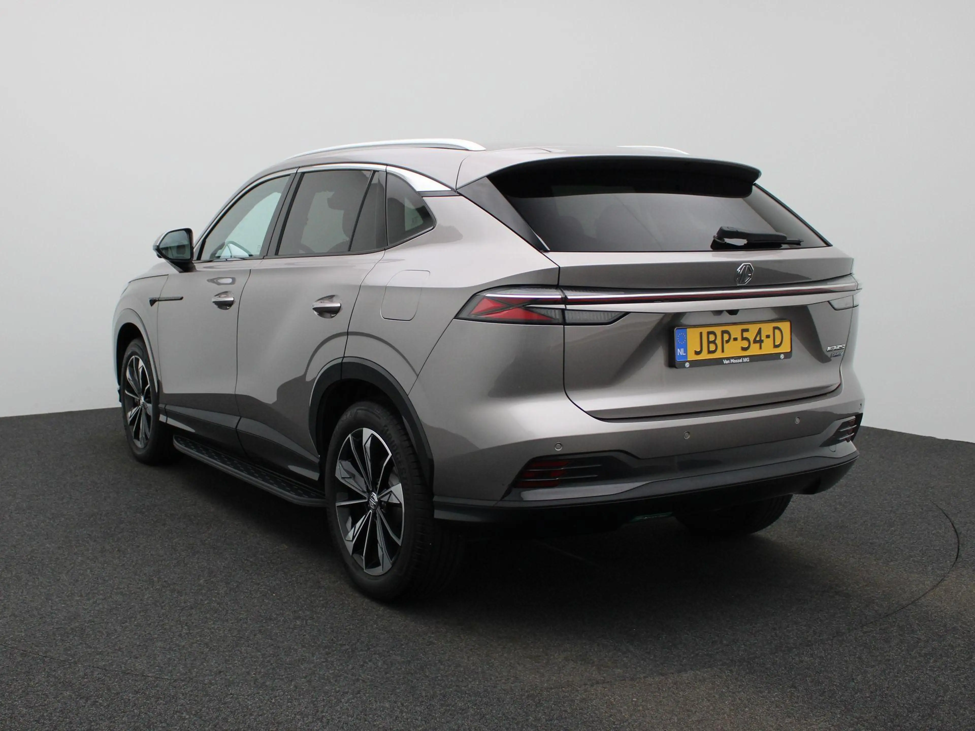 MG HS PHEV 1.5 Luxury — photo 2