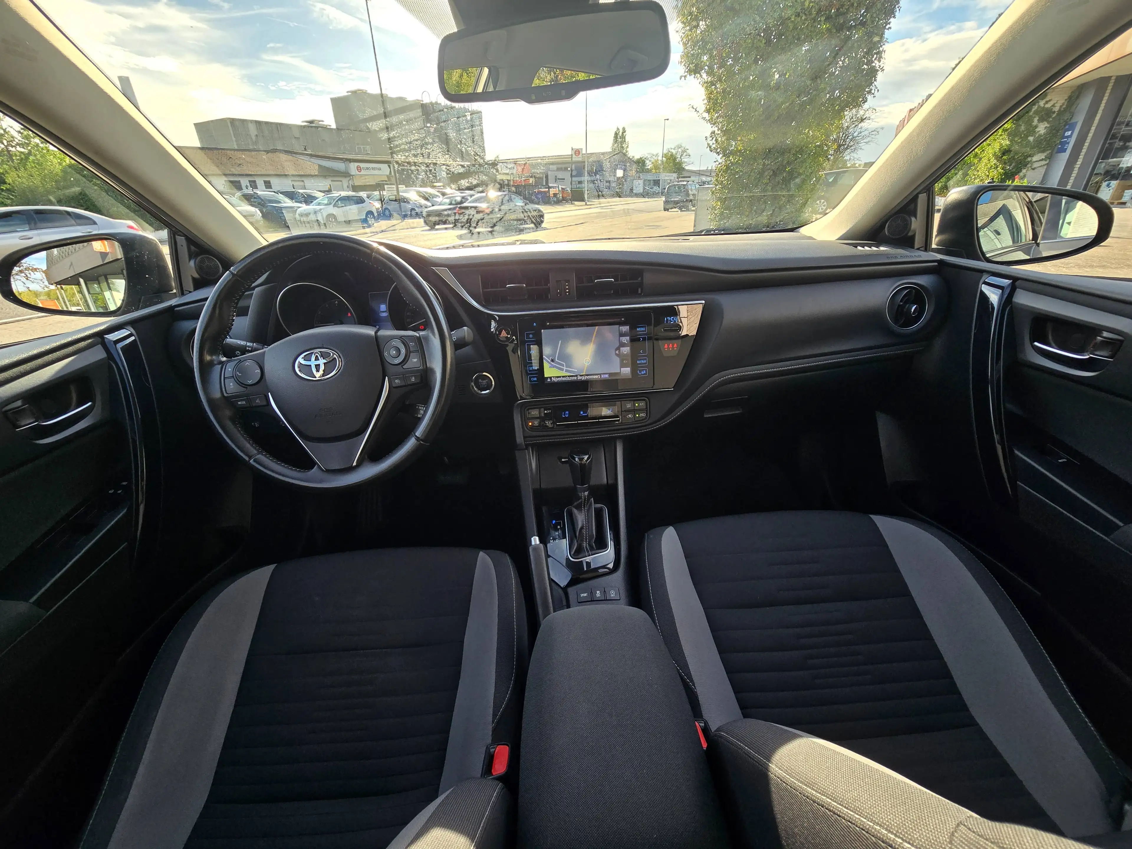 Toyota Auris Auris 1.2 Turbo Comfort GARANTIE 12 MOIS/MAANDEN — photo 12