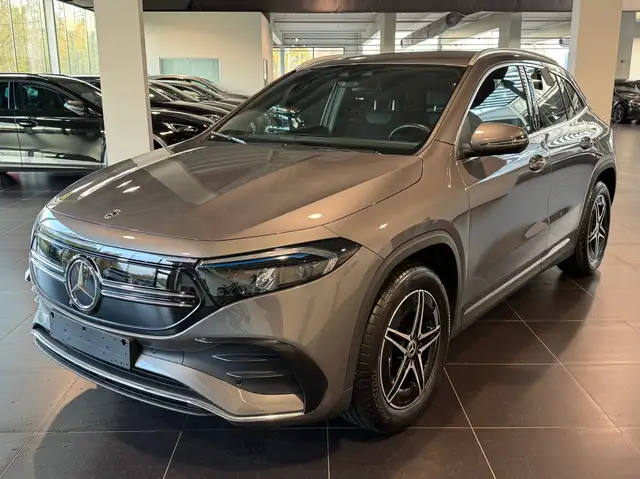 Mercedes-Benz EQA 300 4M AMG Mbux, Achteruitrij Camera, DAB, Led