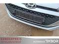 Hyundai i20 1.2 Intro Edition LM Klimaaut. SHZ Lane PDC Grau - thumbnail 12