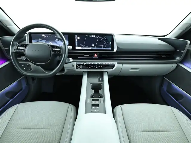 Hyundai Ioniq 6 view 9