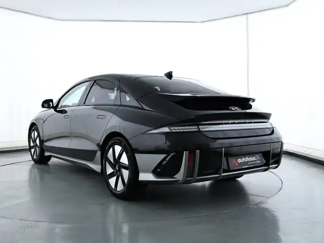Hyundai Ioniq 6 view 4