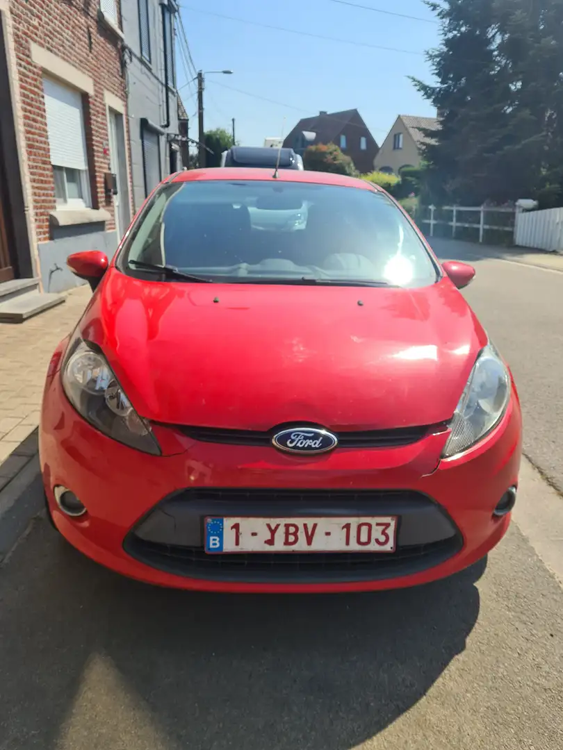 Ford Fiesta 1.25 60 Ambiente Rouge - 1