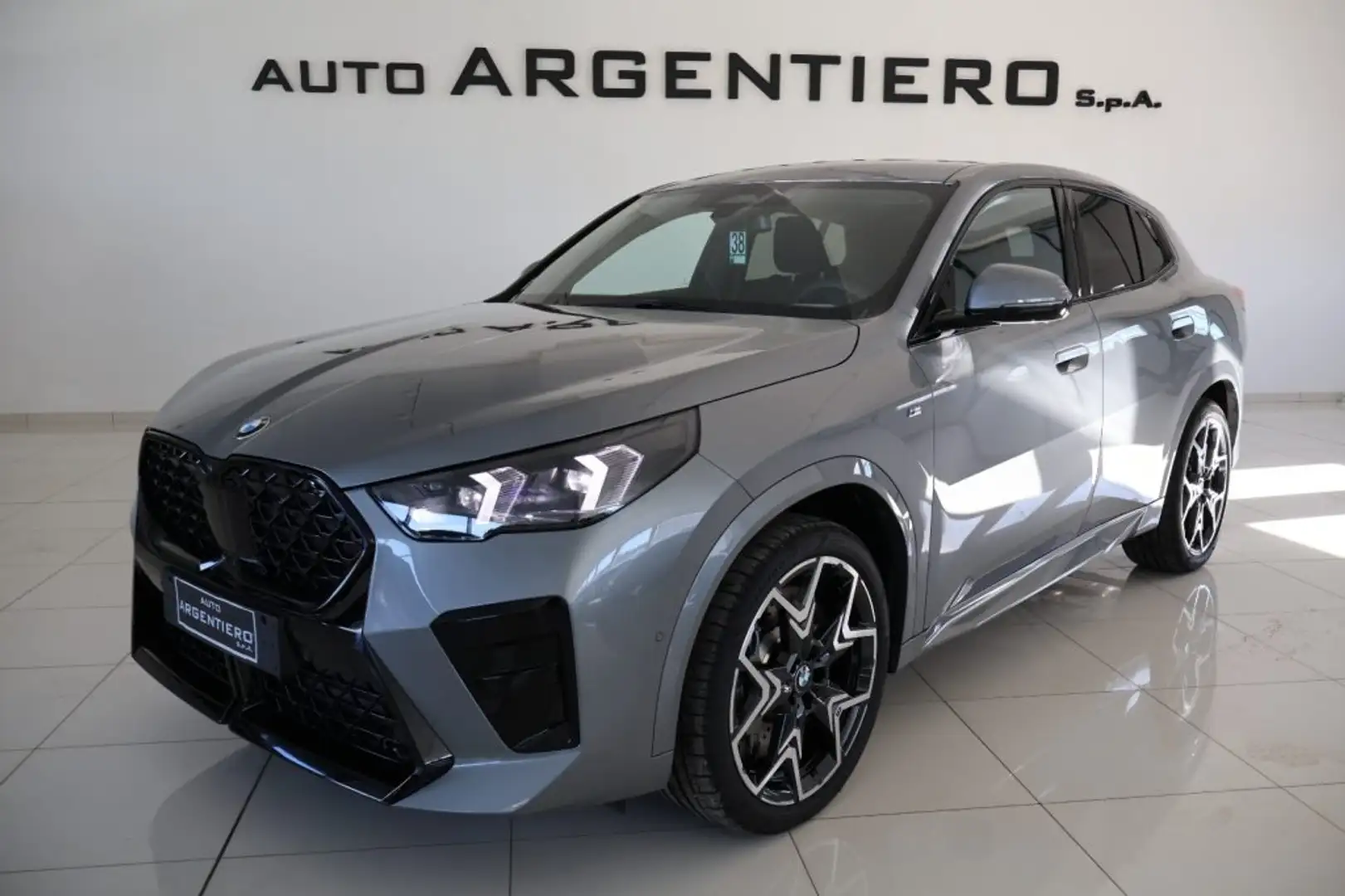 BMW X2 sDrive 20i Msport Pro ibrido mhev nuova km 0!!! Grau - 1
