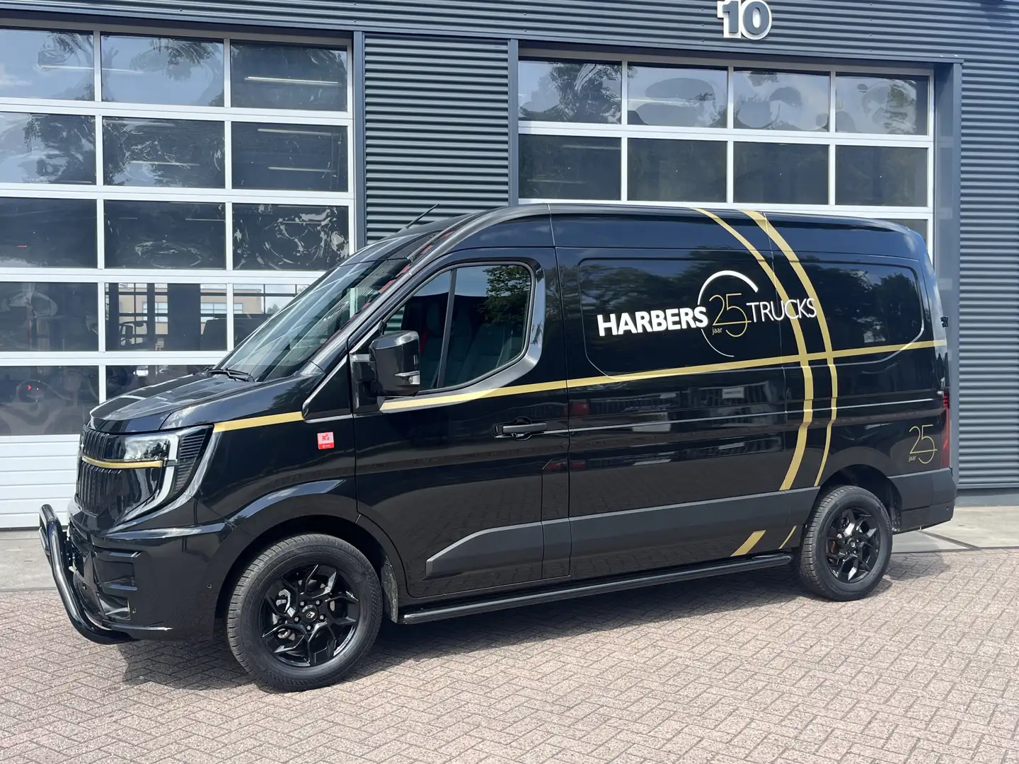 Renault Master L2H2 150PK AUTOMAAT Harbers Edition Zwart - 2