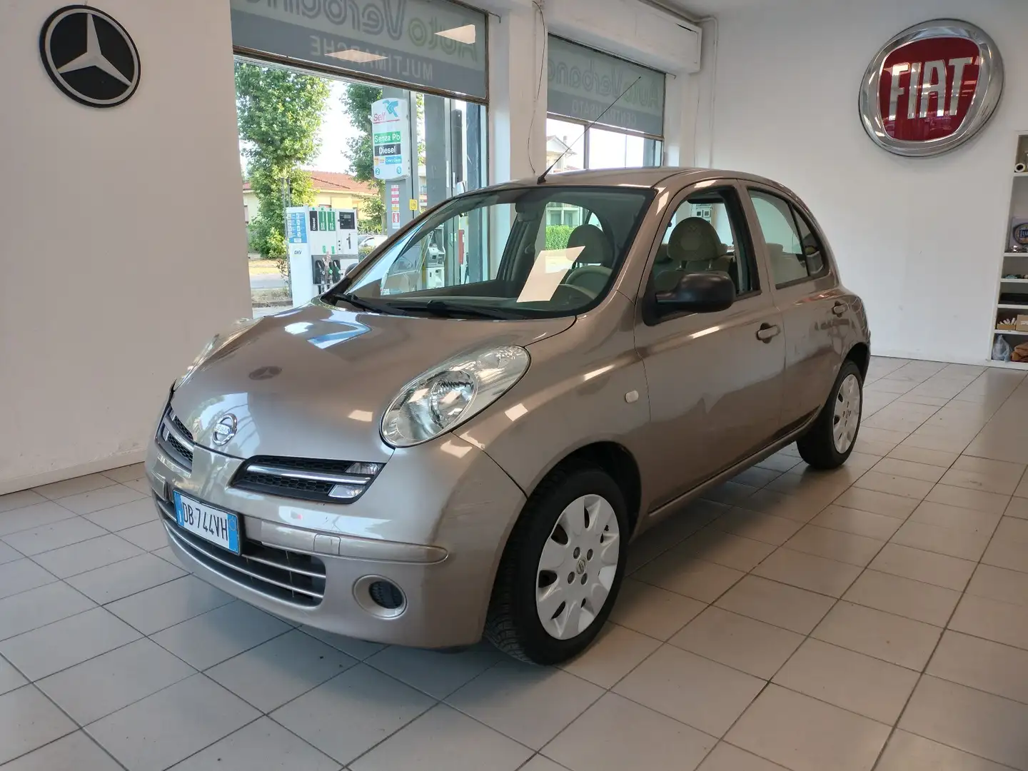 Nissan Micra 5p 1.2 BENZINA SOLO 39000KM Oro - 1