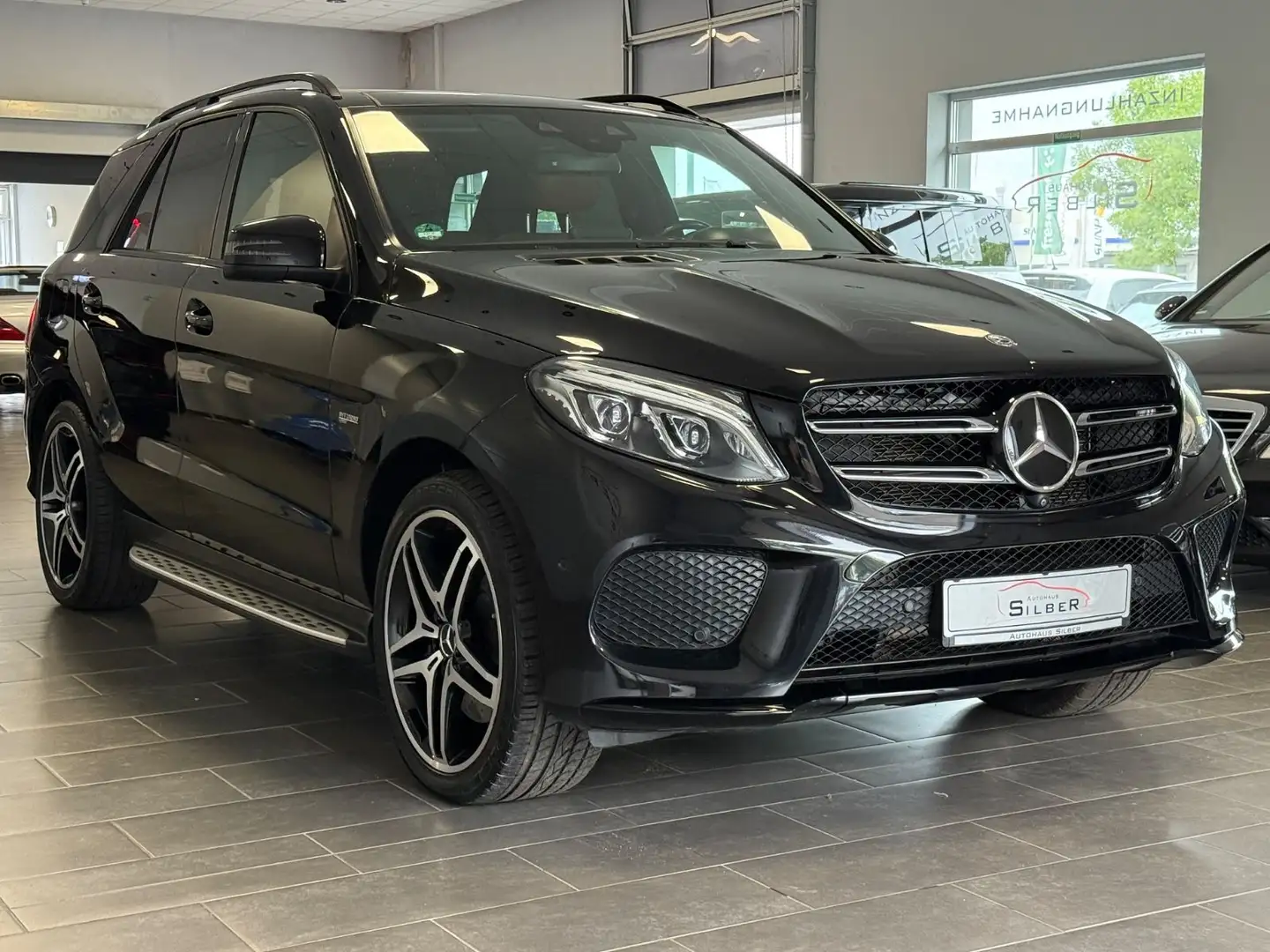 Mercedes-Benz GLE 43 AMG Night/HUD/Pano/360/Memory/21 Schwarz - 2
