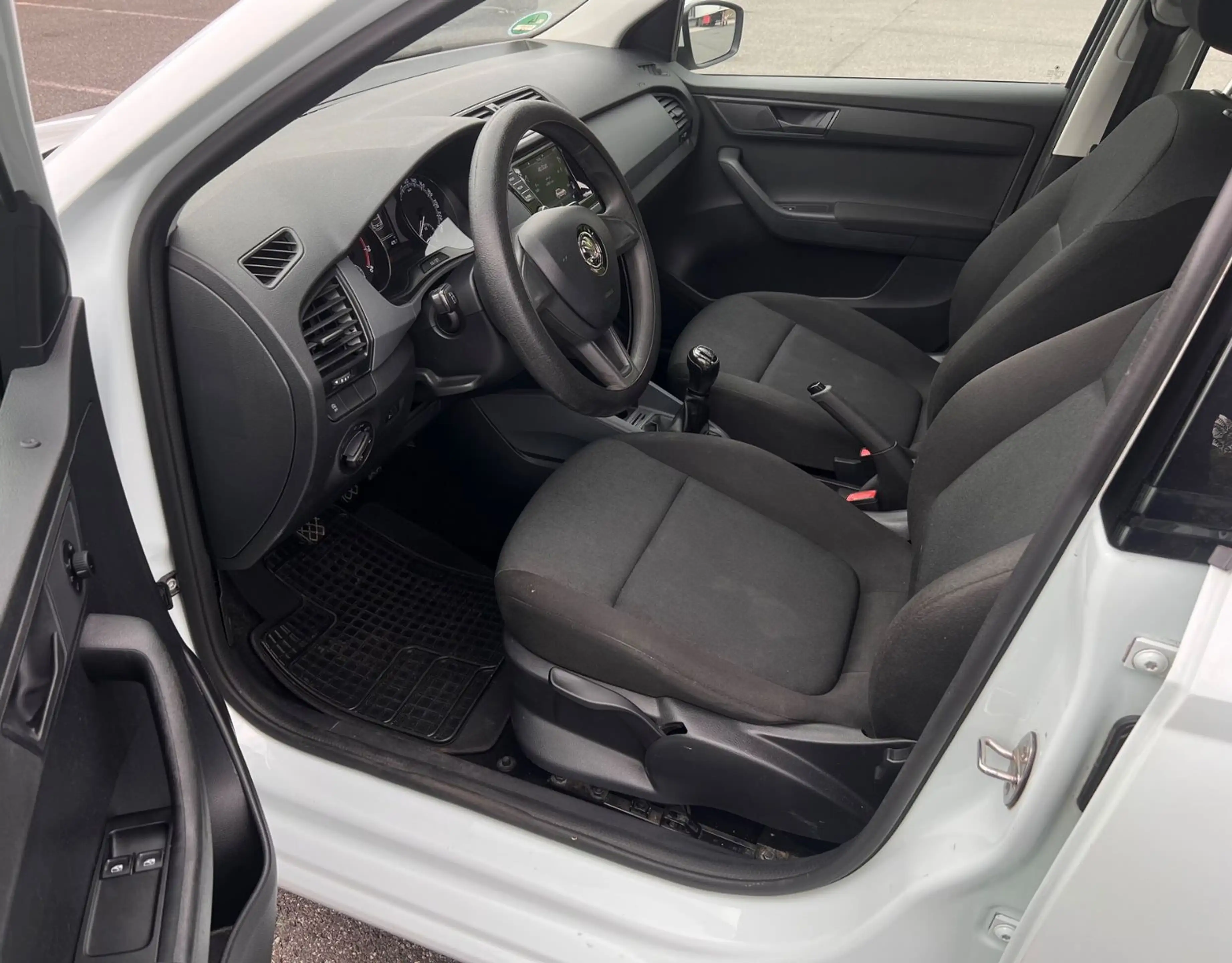 Skoda Fabia Cool Plus/1.HAND/NEUTÜV/PDC/BT/SHZ — photo 14