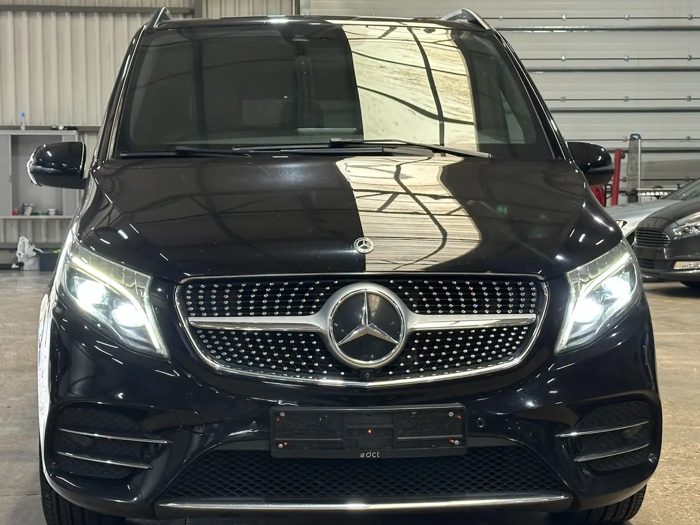 Mercedes-Benz V 300 V 300 d AMG lang Noir - 2