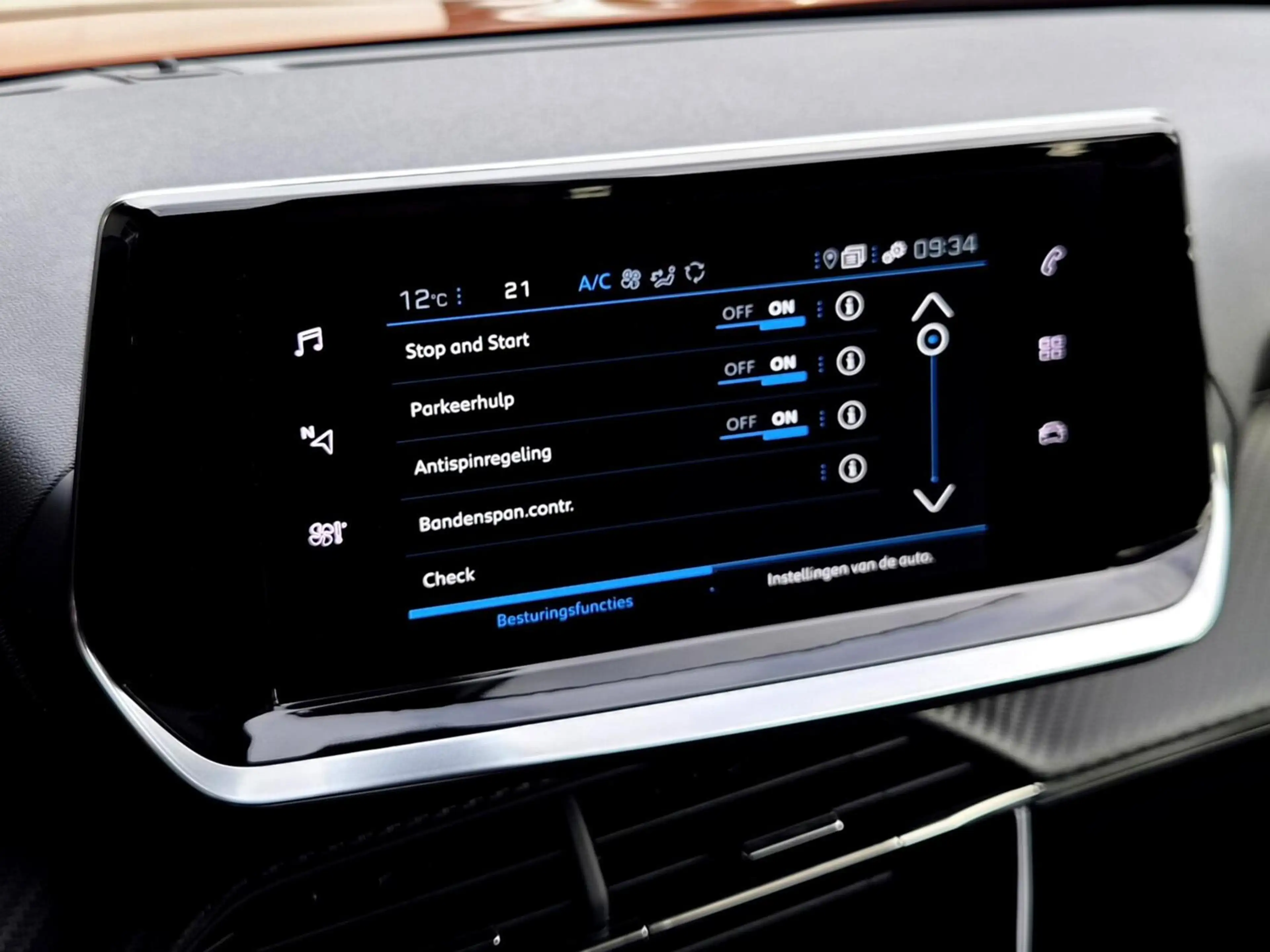 Peugeot 2008 1.2T Style 1e Eig! |Navi|Cam|Carplay|DAB|Clima — photo 17