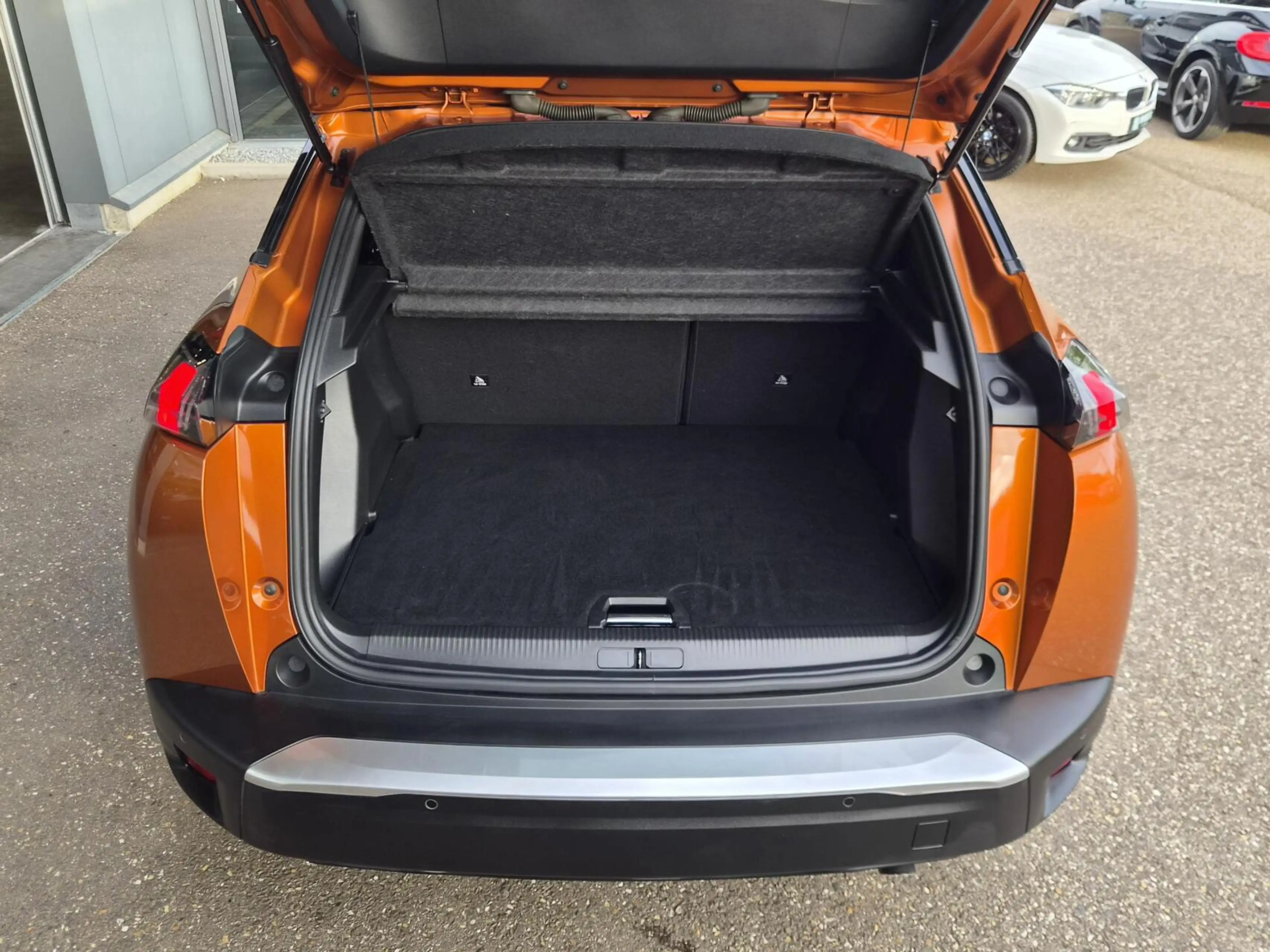 Peugeot 2008 1.2T Style 1e Eig! |Navi|Cam|Carplay|DAB|Clima — photo 10
