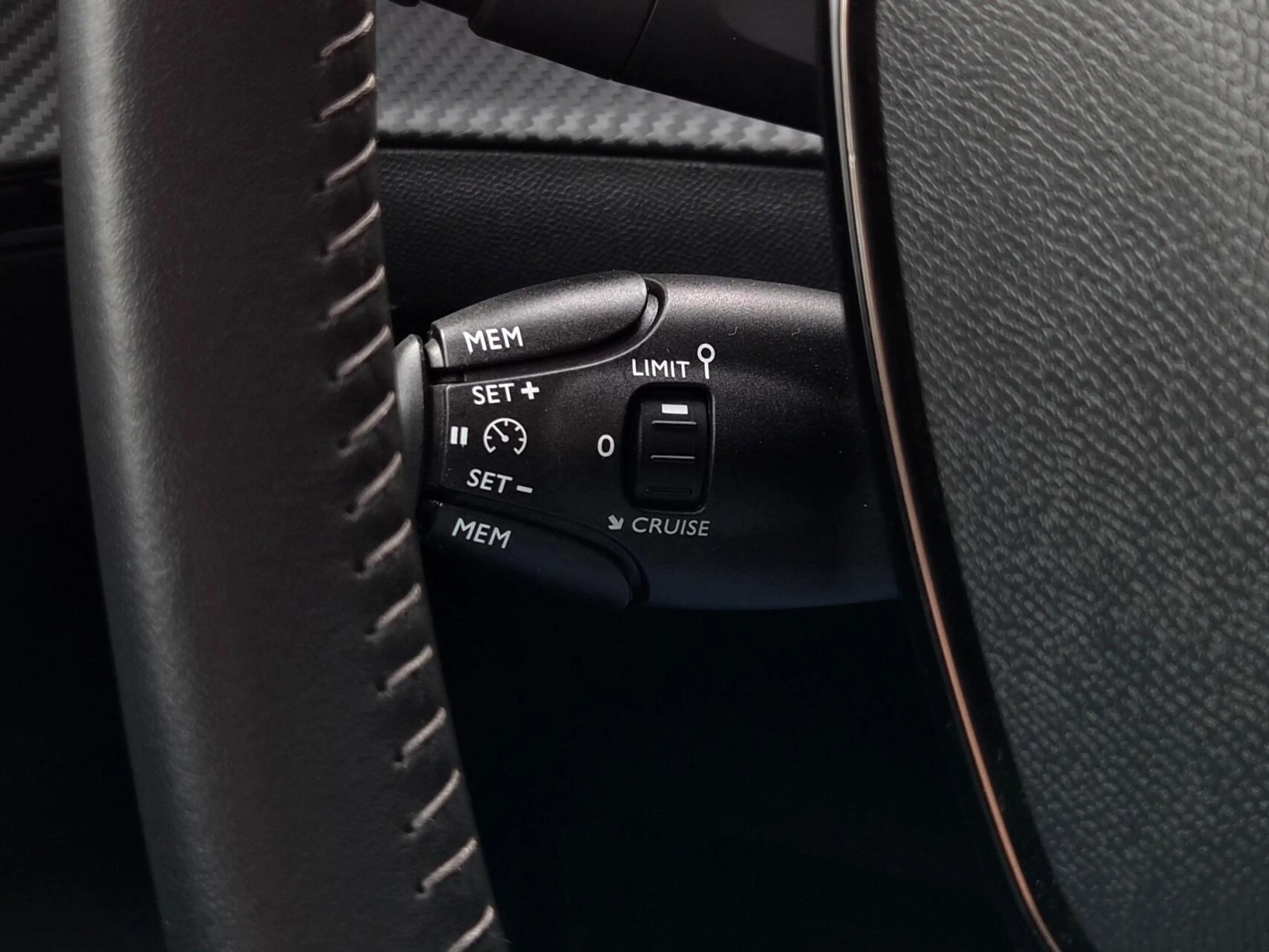 Peugeot 2008 1.2T Style 1e Eig! |Navi|Cam|Carplay|DAB|Clima — photo 34