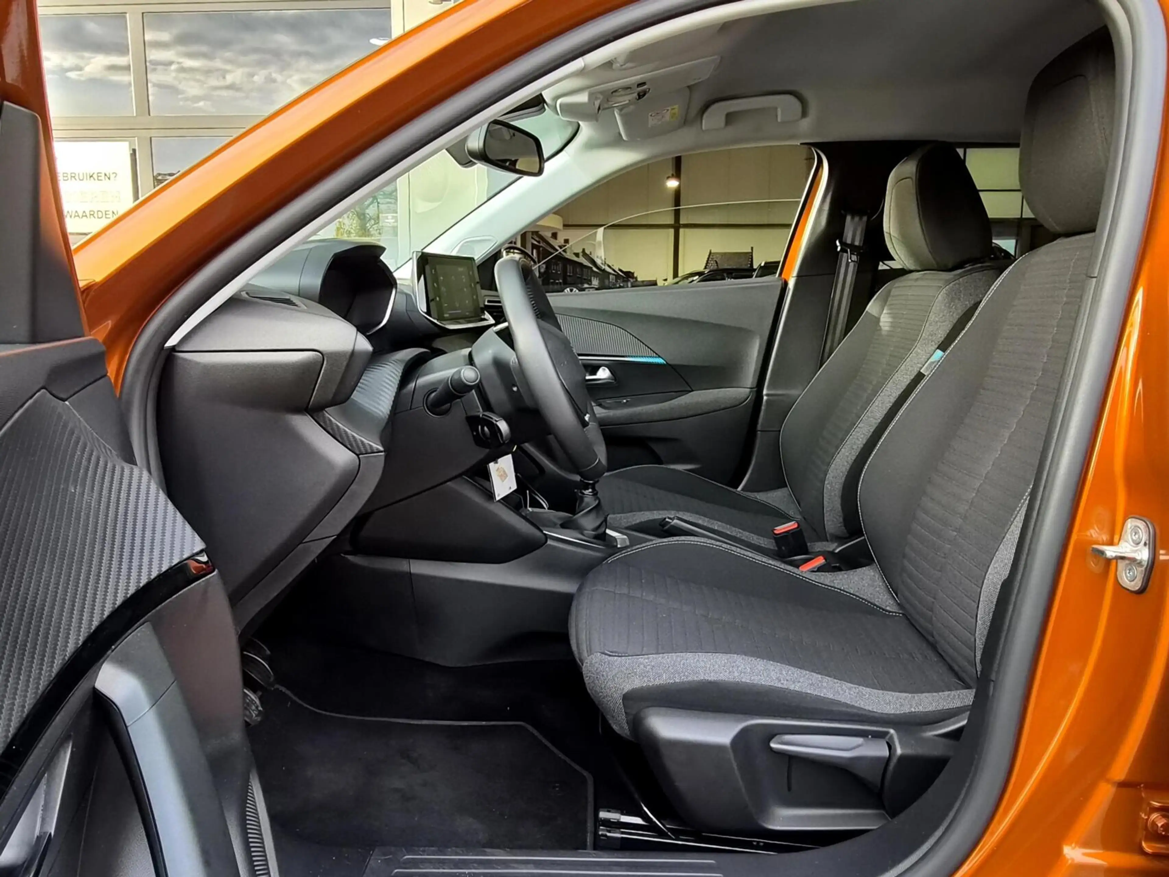 Peugeot 2008 1.2T Style 1e Eig! |Navi|Cam|Carplay|DAB|Clima — photo 4
