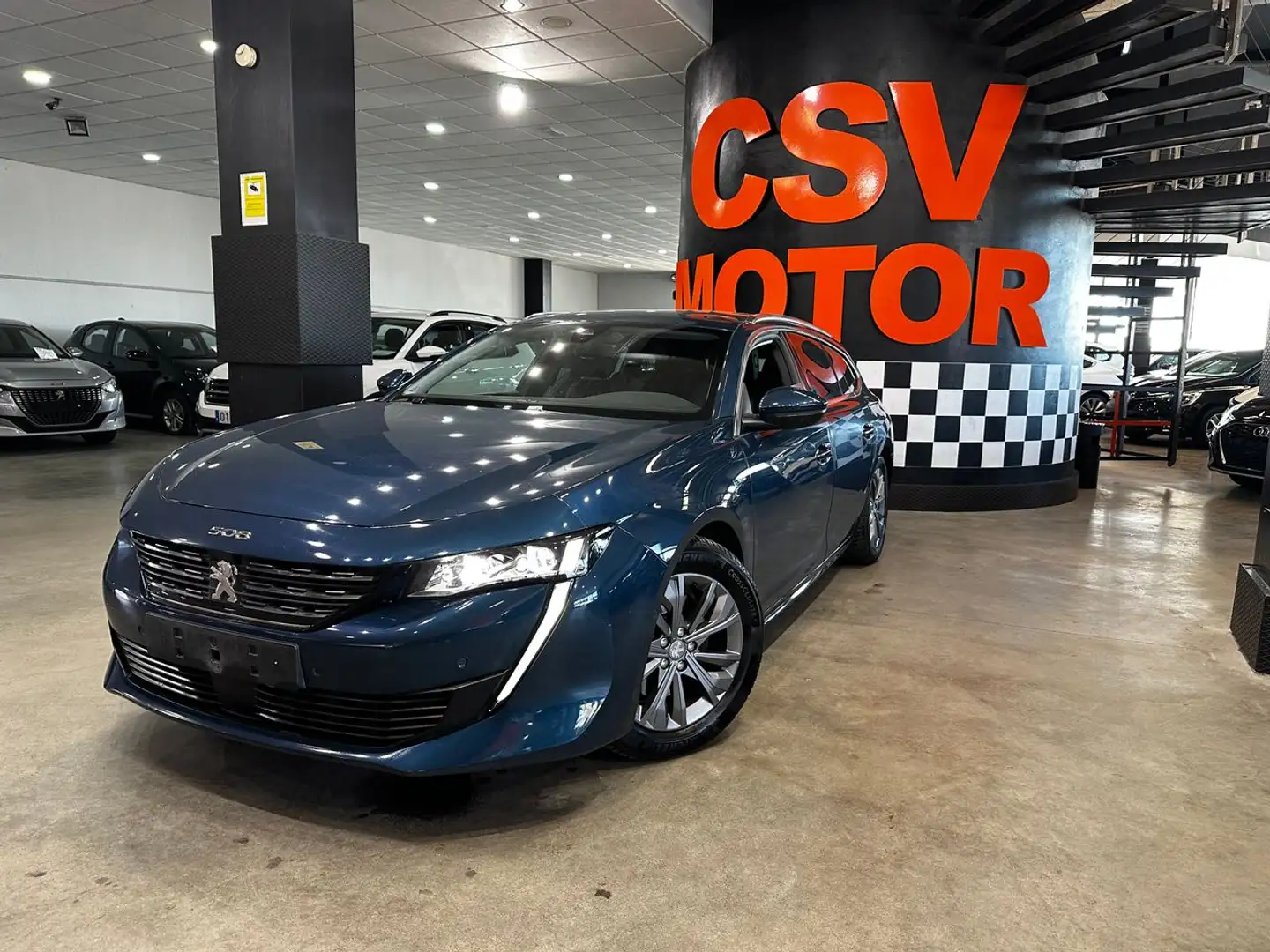 Peugeot 508 SW Allure HYBRID 225 e-EAT8 Bleu - 2