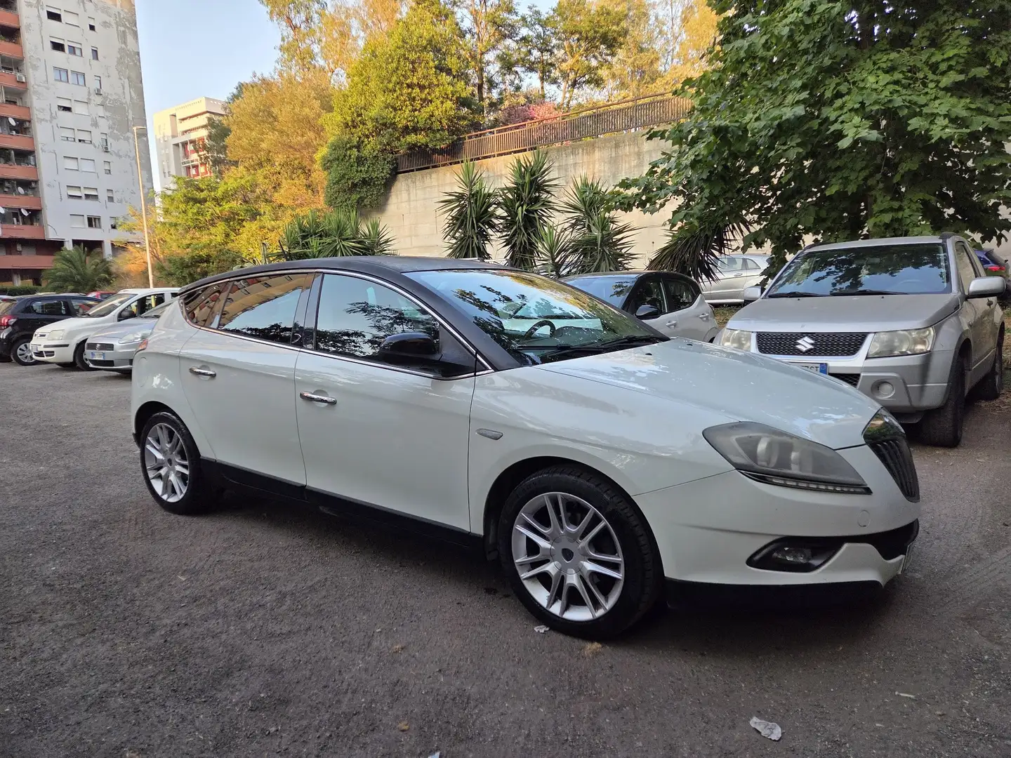 Lancia Delta 1.4 tjt Platino ecochic Gpl 120cv - 1