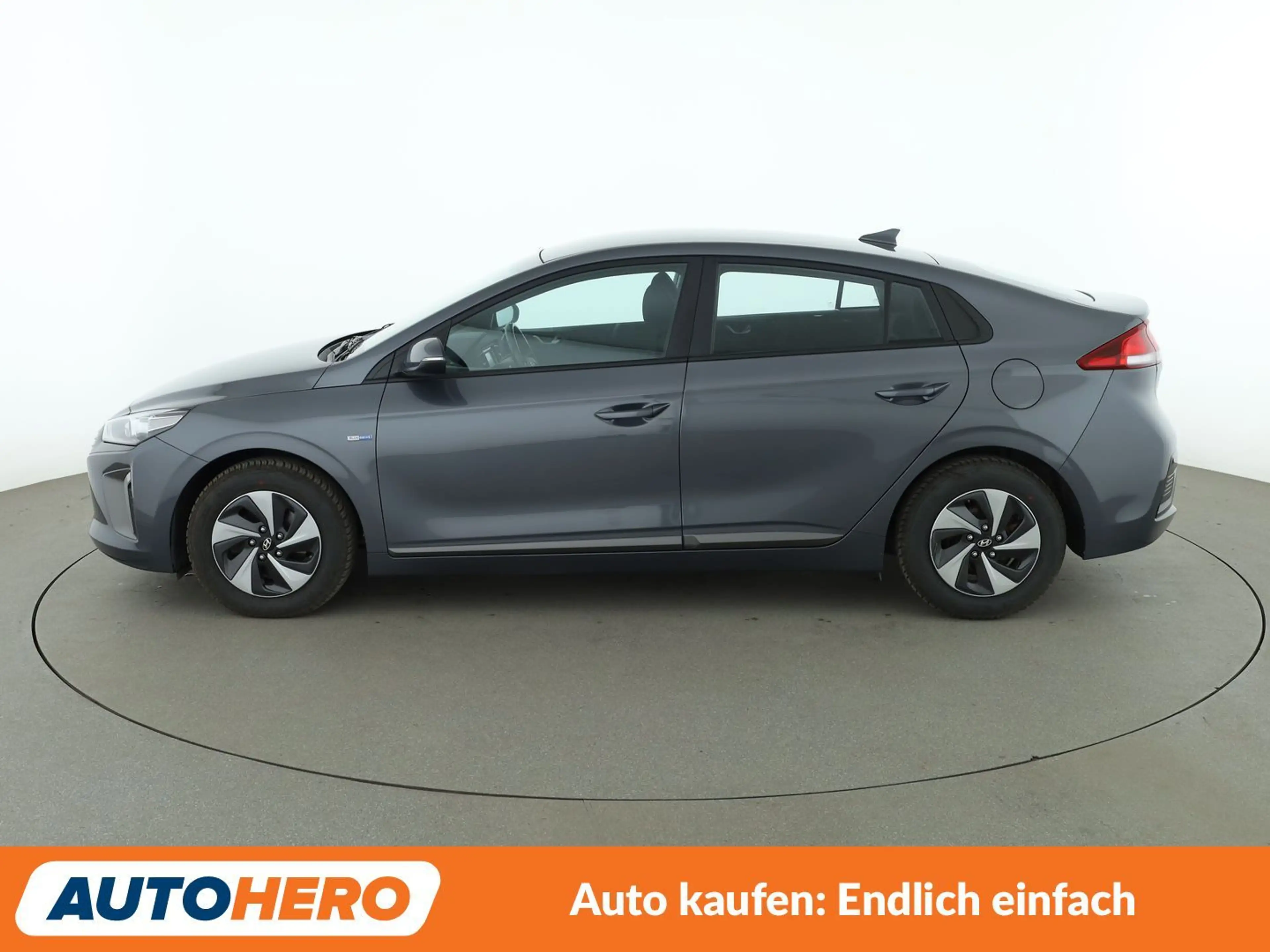 Hyundai IONIQ 1.6 Hybrid Trend Aut.*ACC*CAM*PDC*ALU*KLIMA* — photo 3