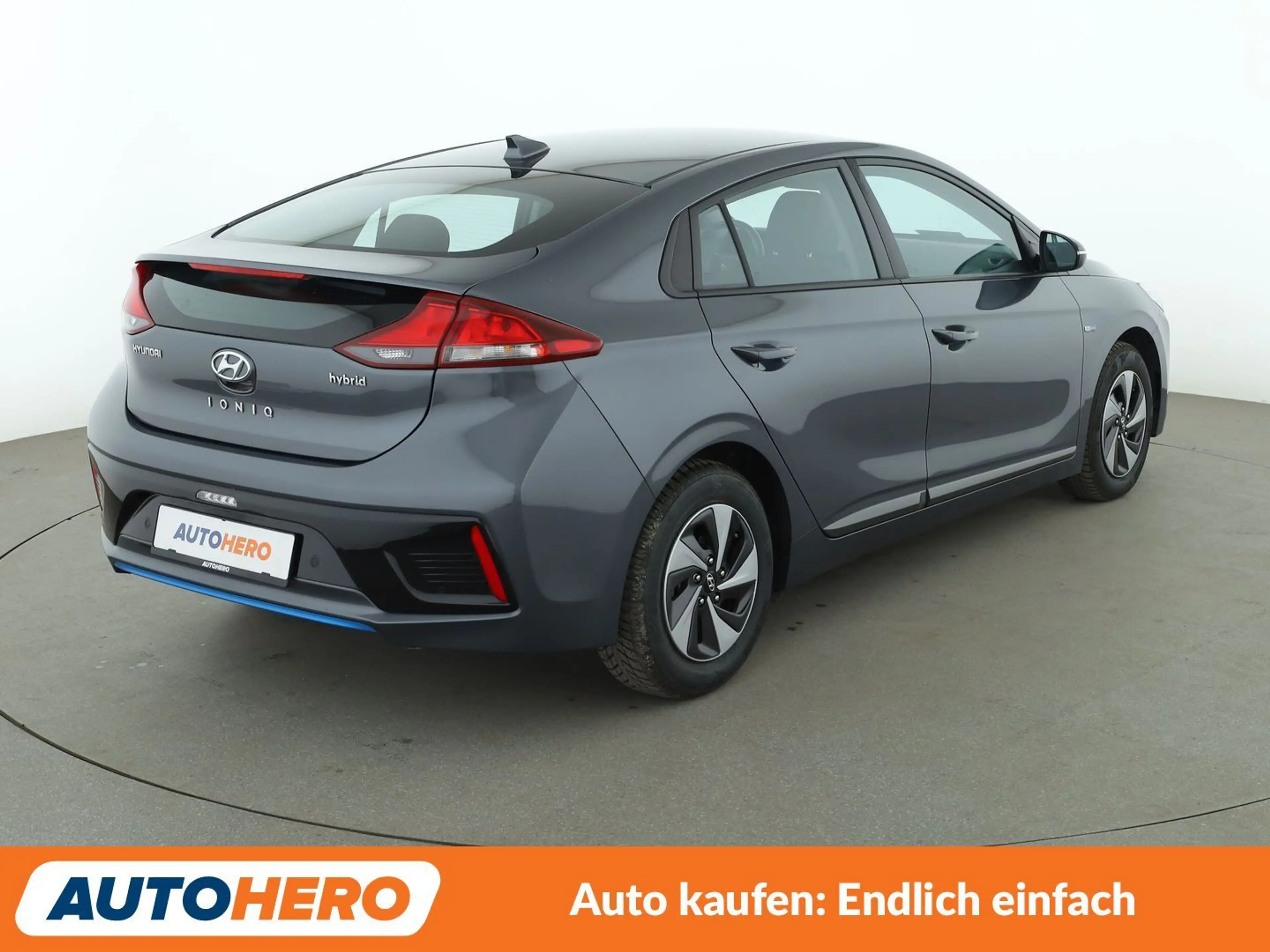 Hyundai IONIQ 1.6 Hybrid Trend Aut.*ACC*CAM*PDC*ALU*KLIMA* — photo 6